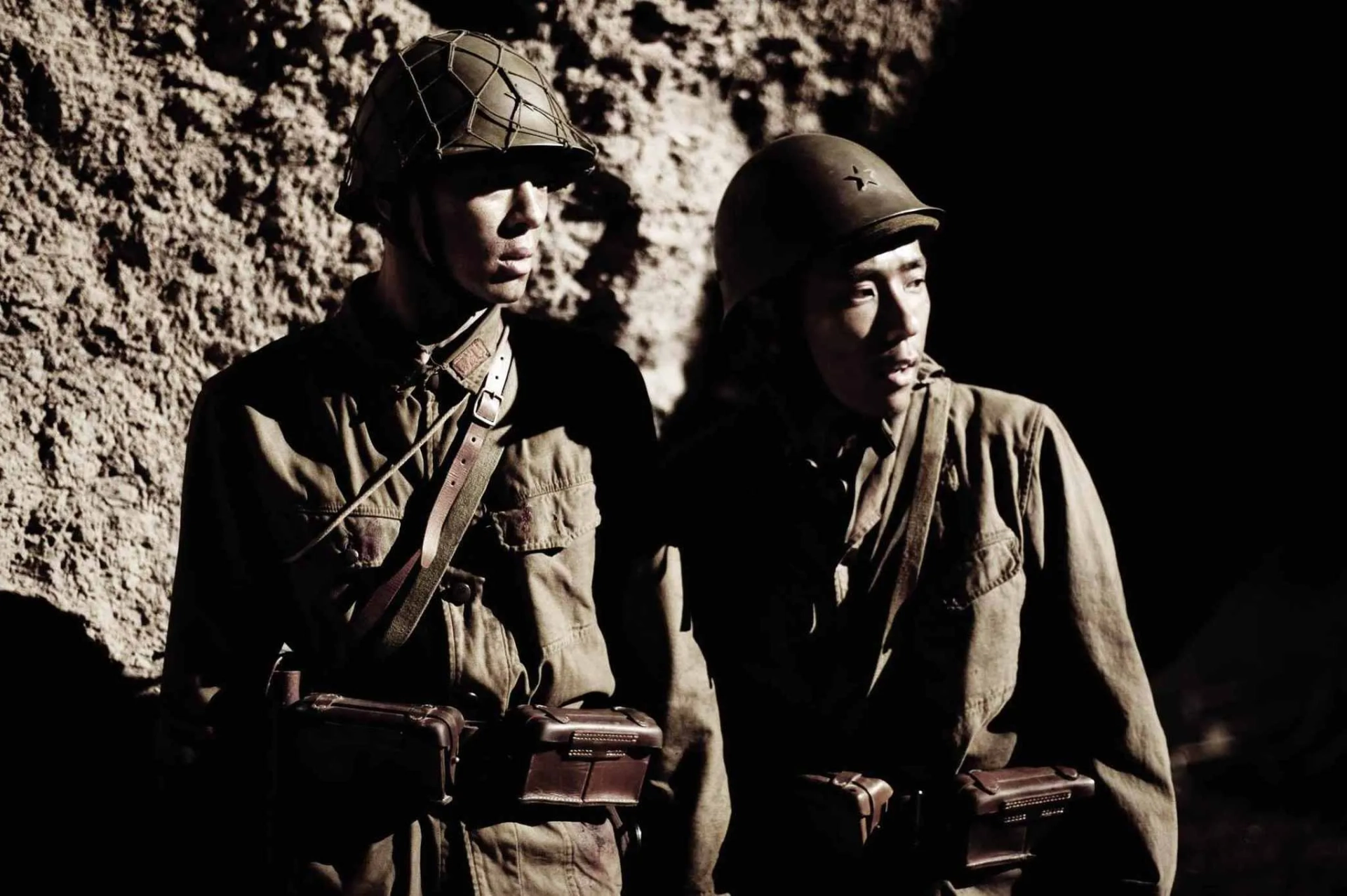 Kazunari Ninomiya and Ryo Kase in Letters from Iwo Jima (2006)