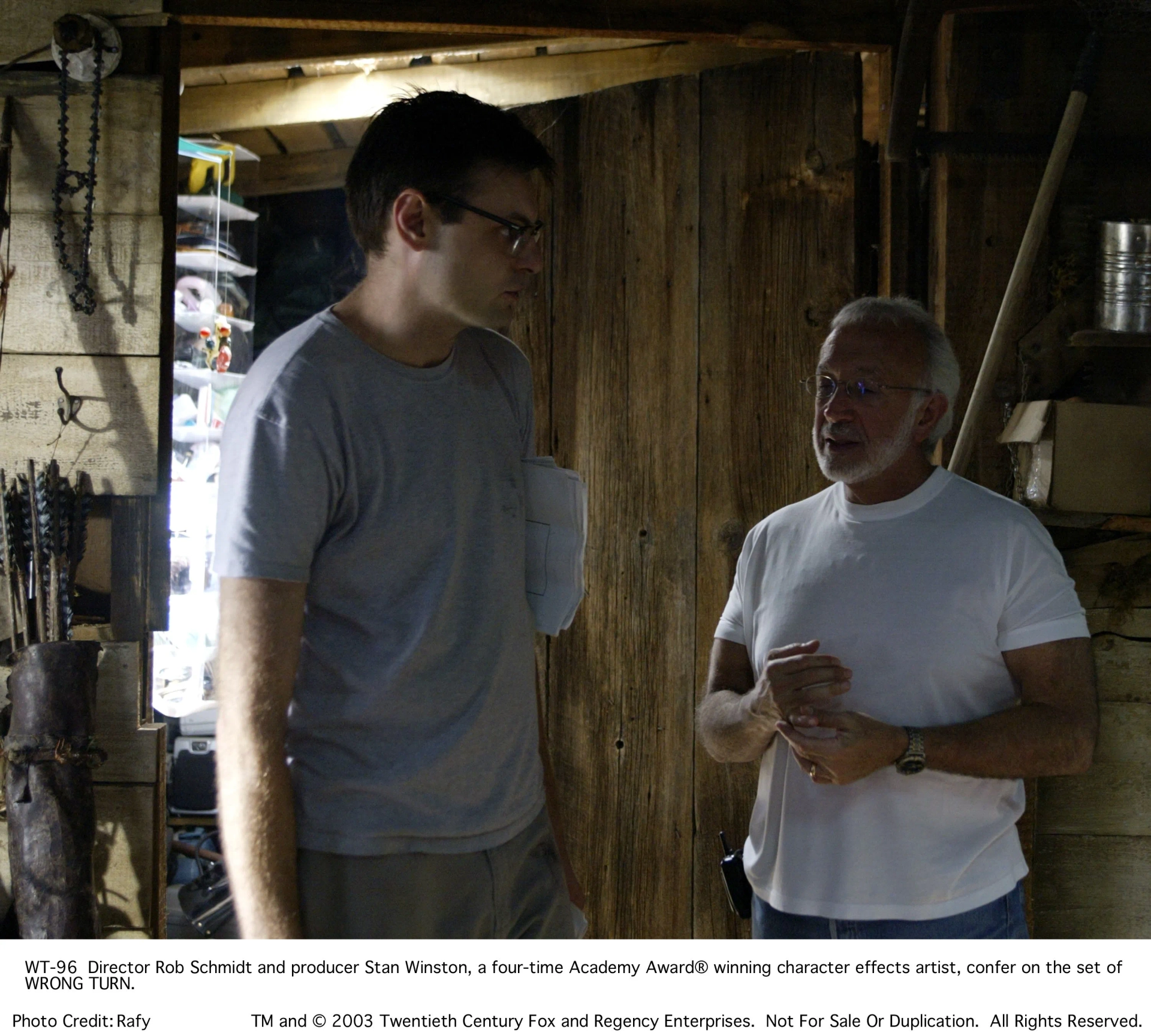 Rob Schmidt and Stan Winston in Wrong Turn (2003)