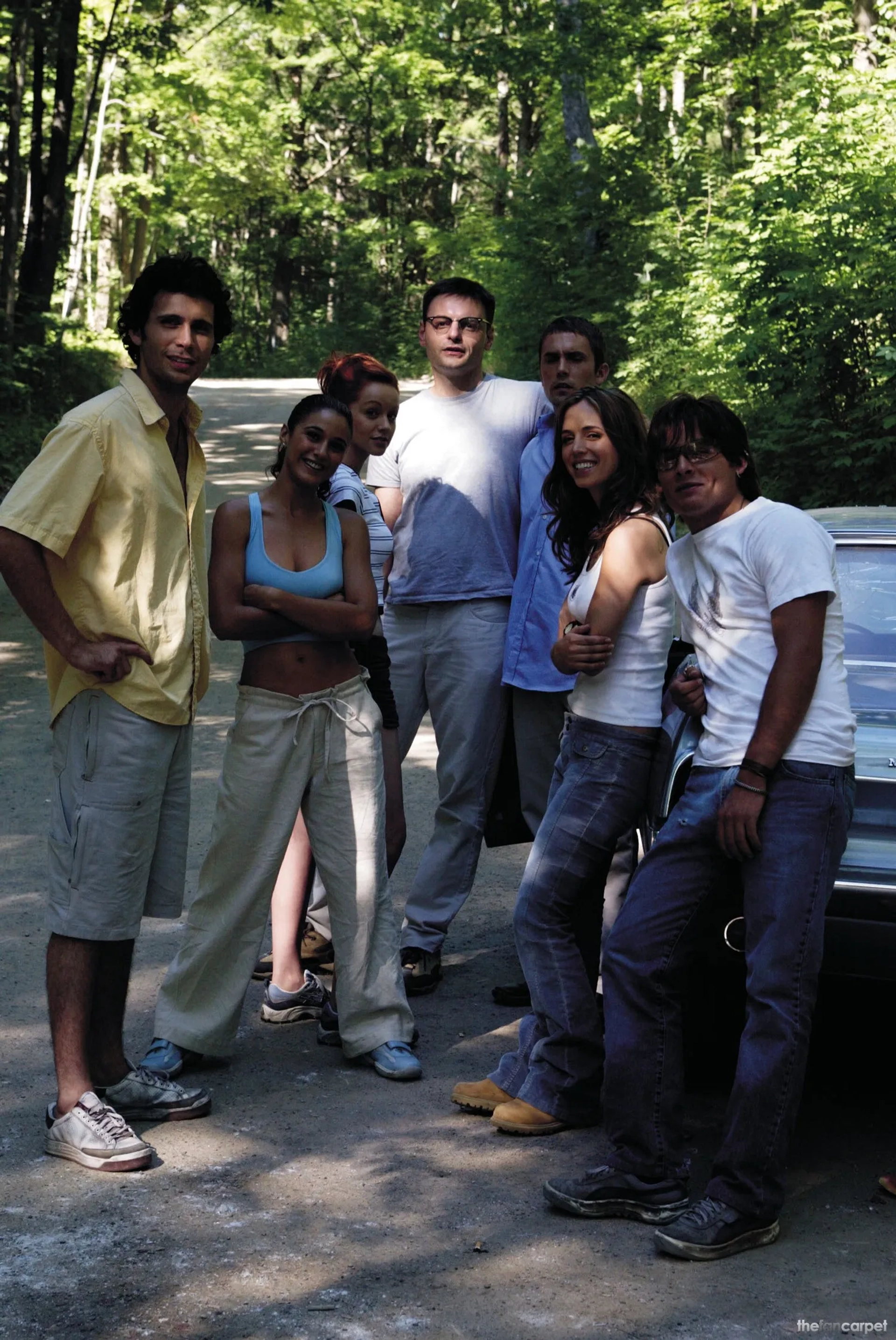 Rob Schmidt, Emmanuelle Chriqui, Desmond Harrington, Jeremy Sisto, Lindy Booth, Eliza Dushku, Joel Harris, and Kevin Zegers in Wrong Turn (2003)