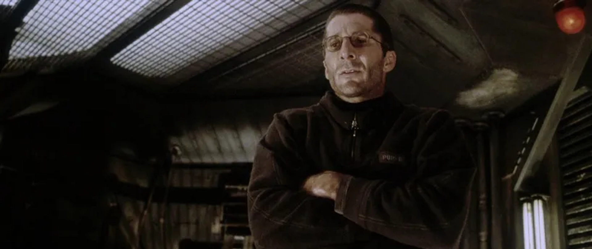 Leland Orser in Alien: Resurrection (1997)