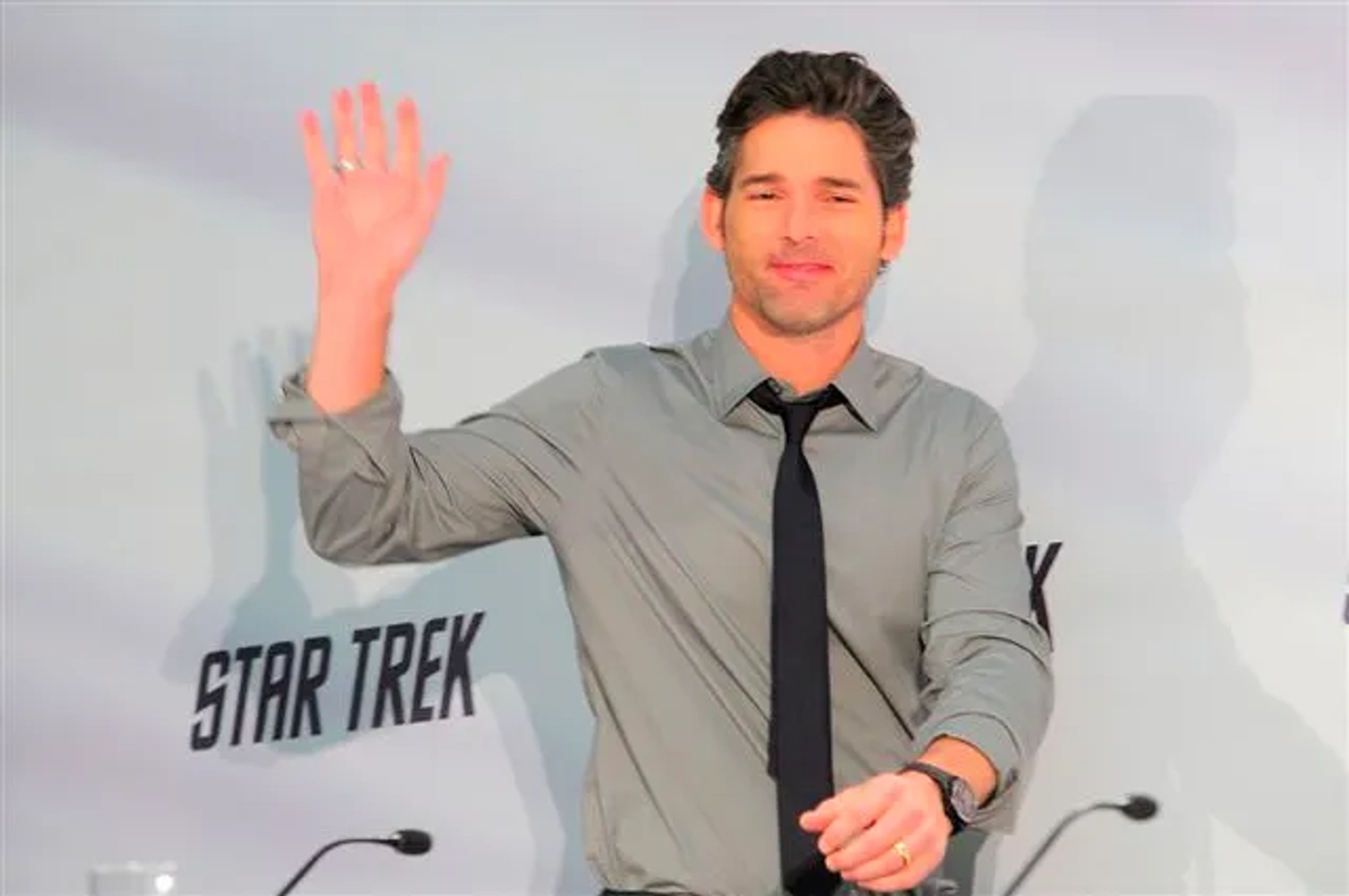 Eric Bana at an event for Star Trek (2009)