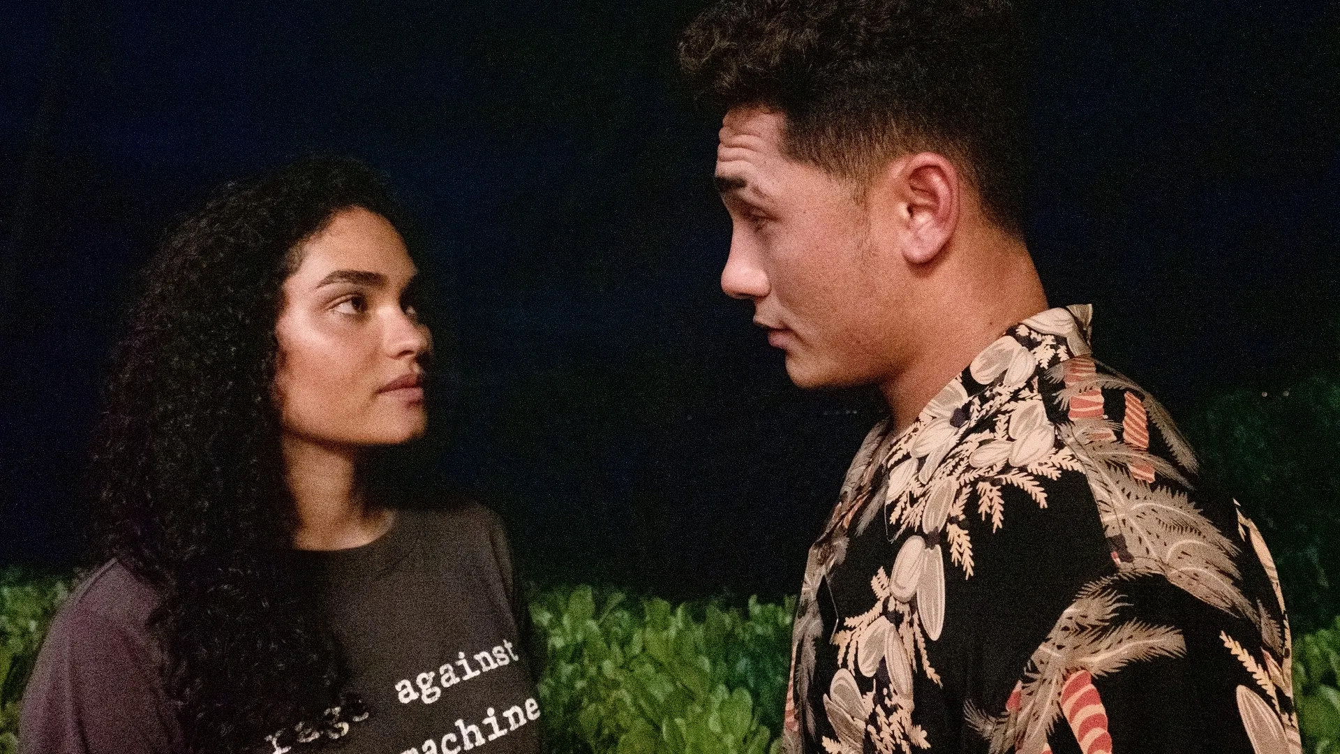 Brittany O'Grady and Kekoa Kekumano in The White Lotus (2021)