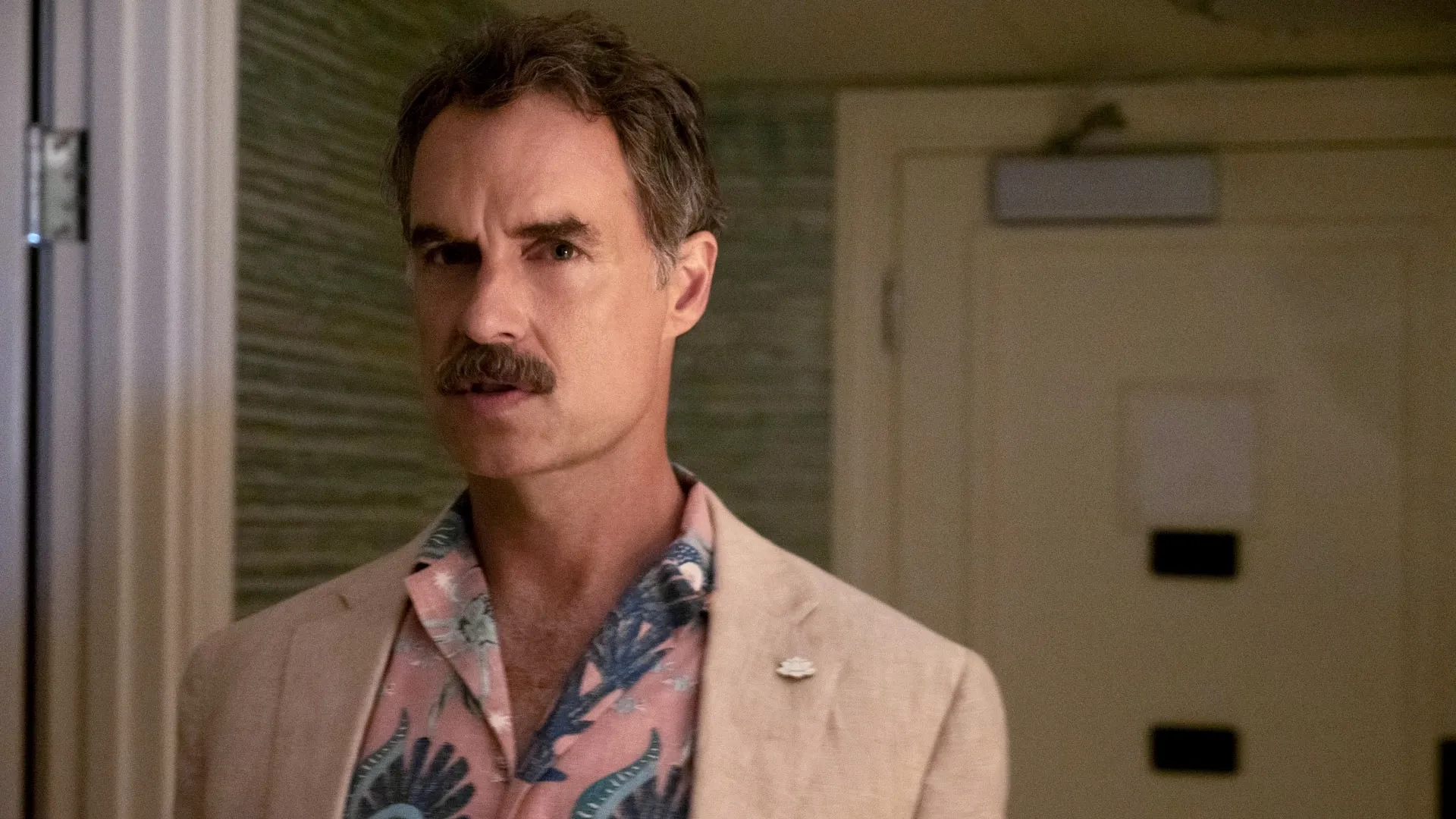 Murray Bartlett in The White Lotus (2021)