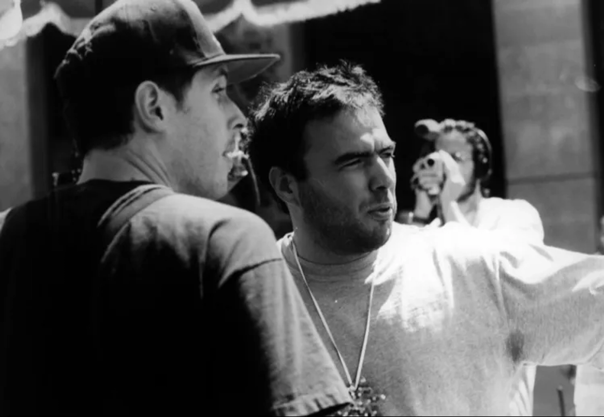 Rodrigo Prieto and Alejandro G. Iñárritu in Amores Perros (2000)