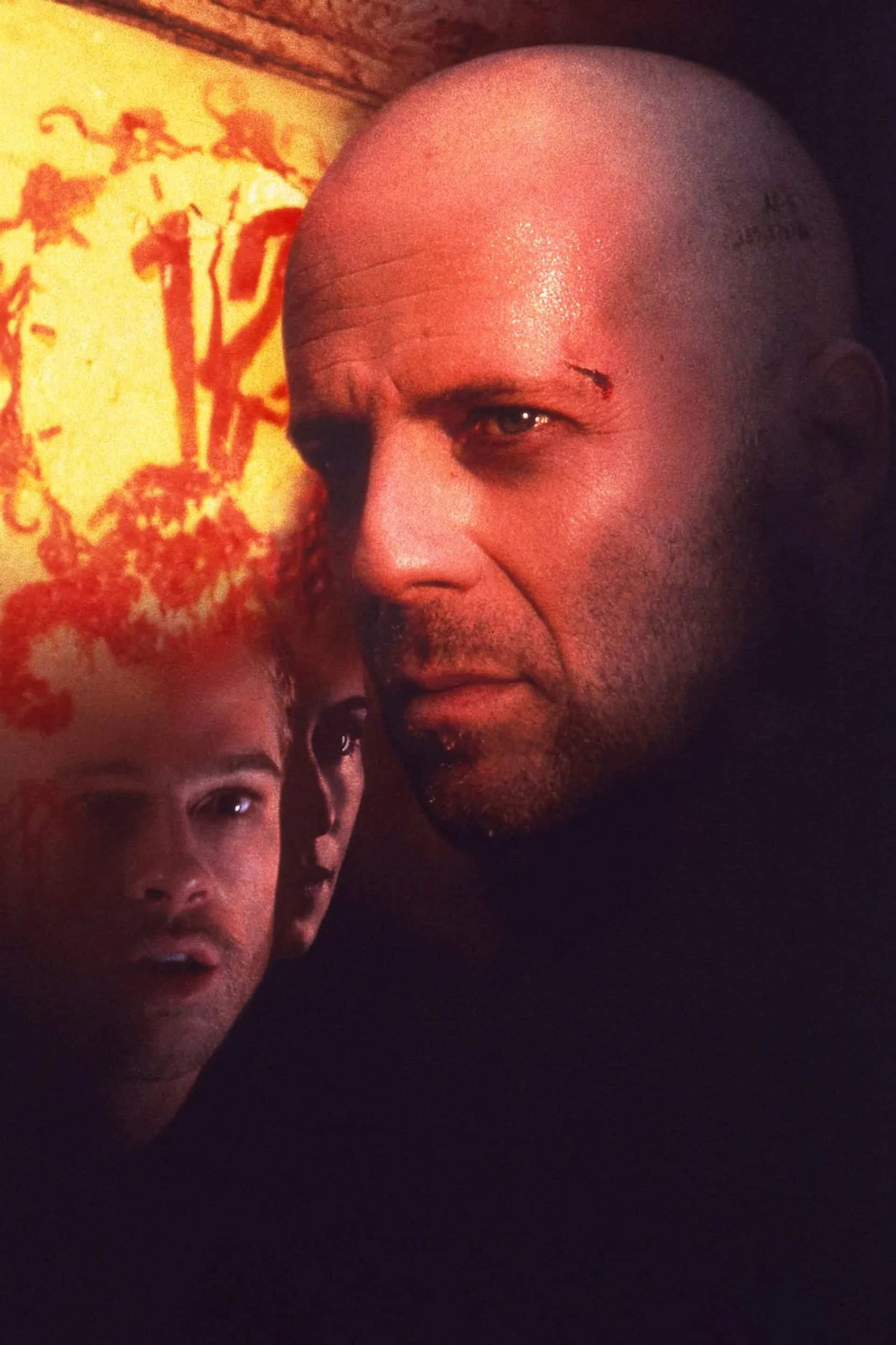 Brad Pitt, Bruce Willis, and Madeleine Stowe in 12 Monkeys (1995)