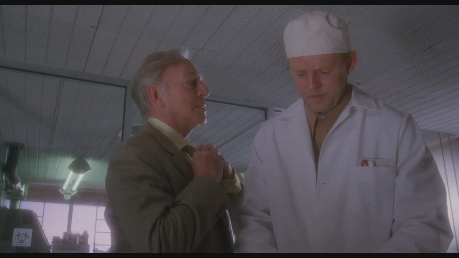 David Morse and Christopher Plummer in 12 Monkeys (1995)