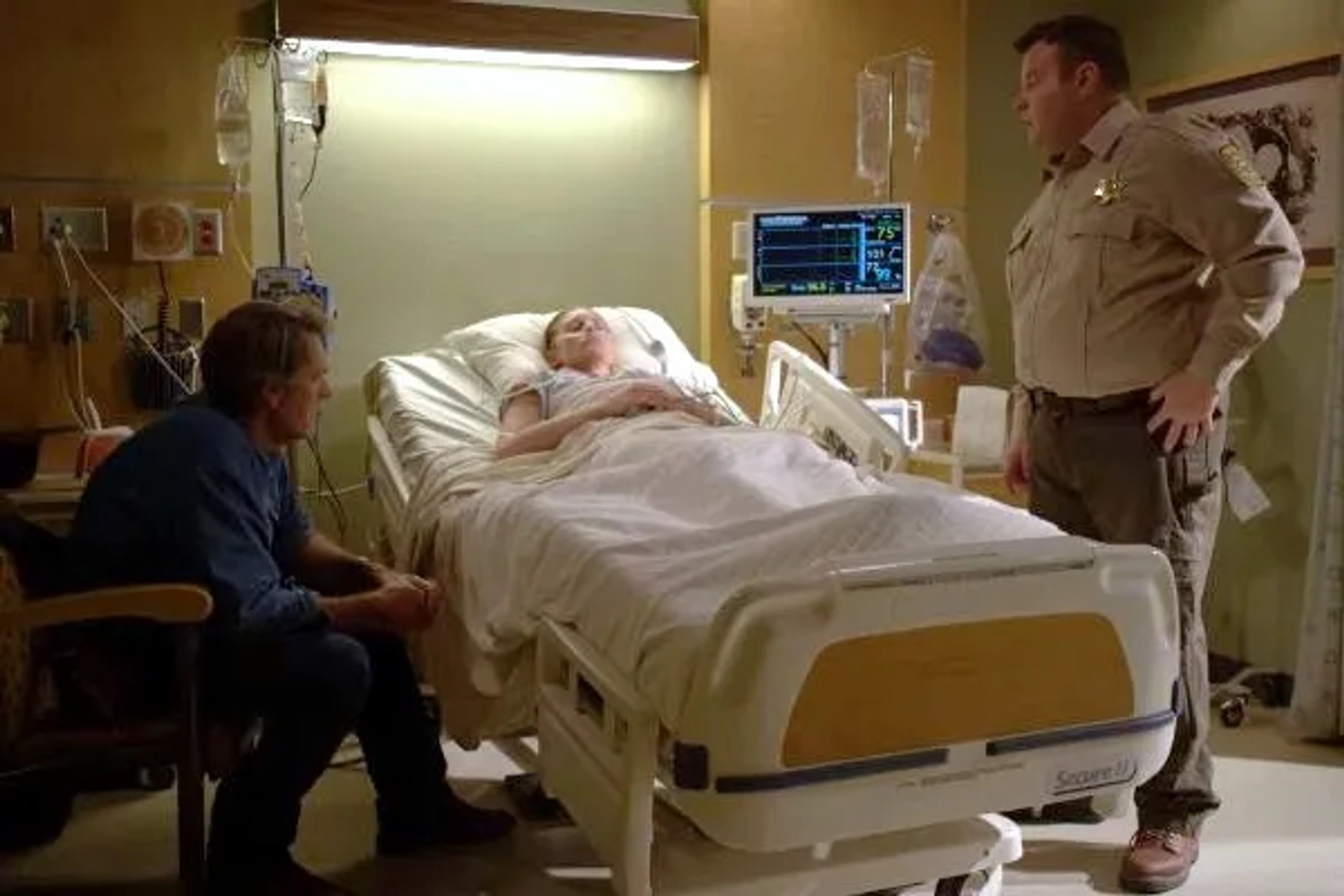 Katee Sackhoff, Robert Taylor, and Adam Bartley in Longmire (2012)