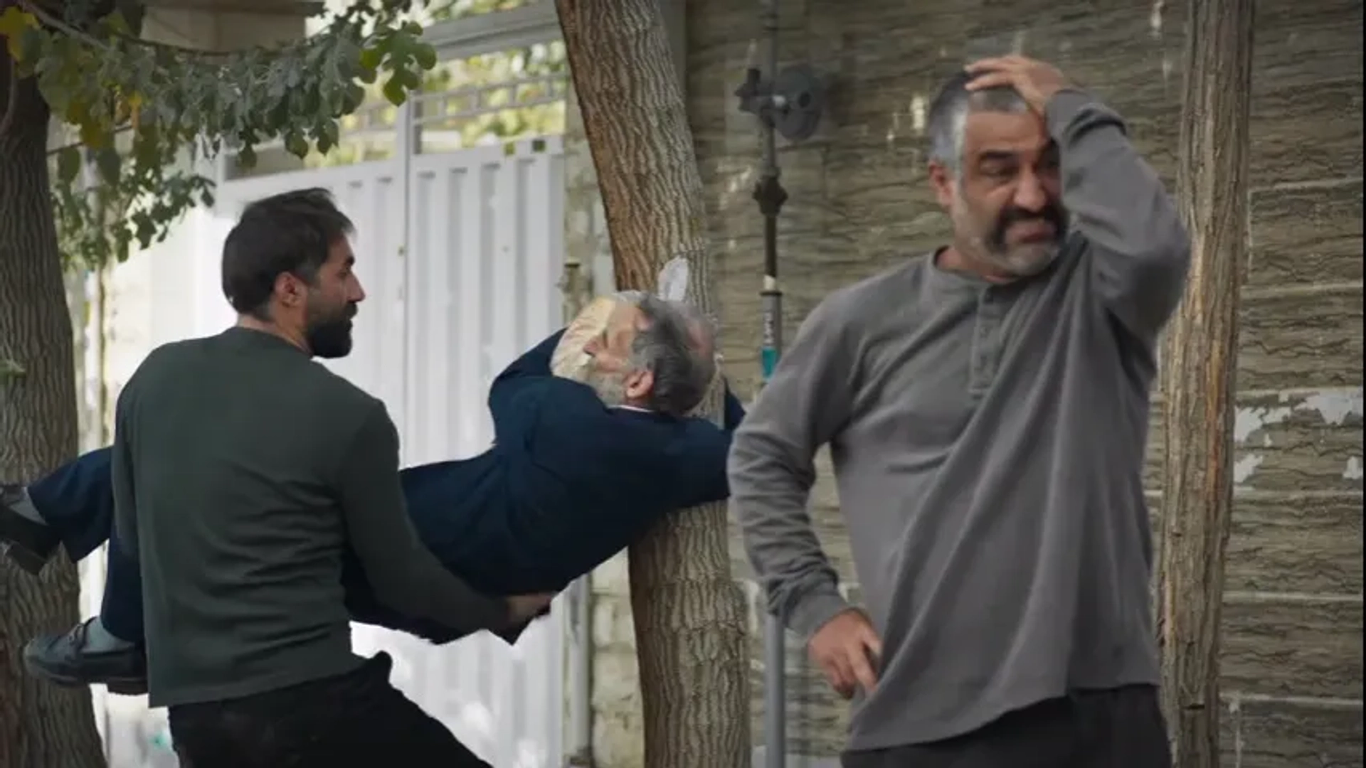 Hadi Kazemi and Pejman Jamshidi in Antenna (2022)