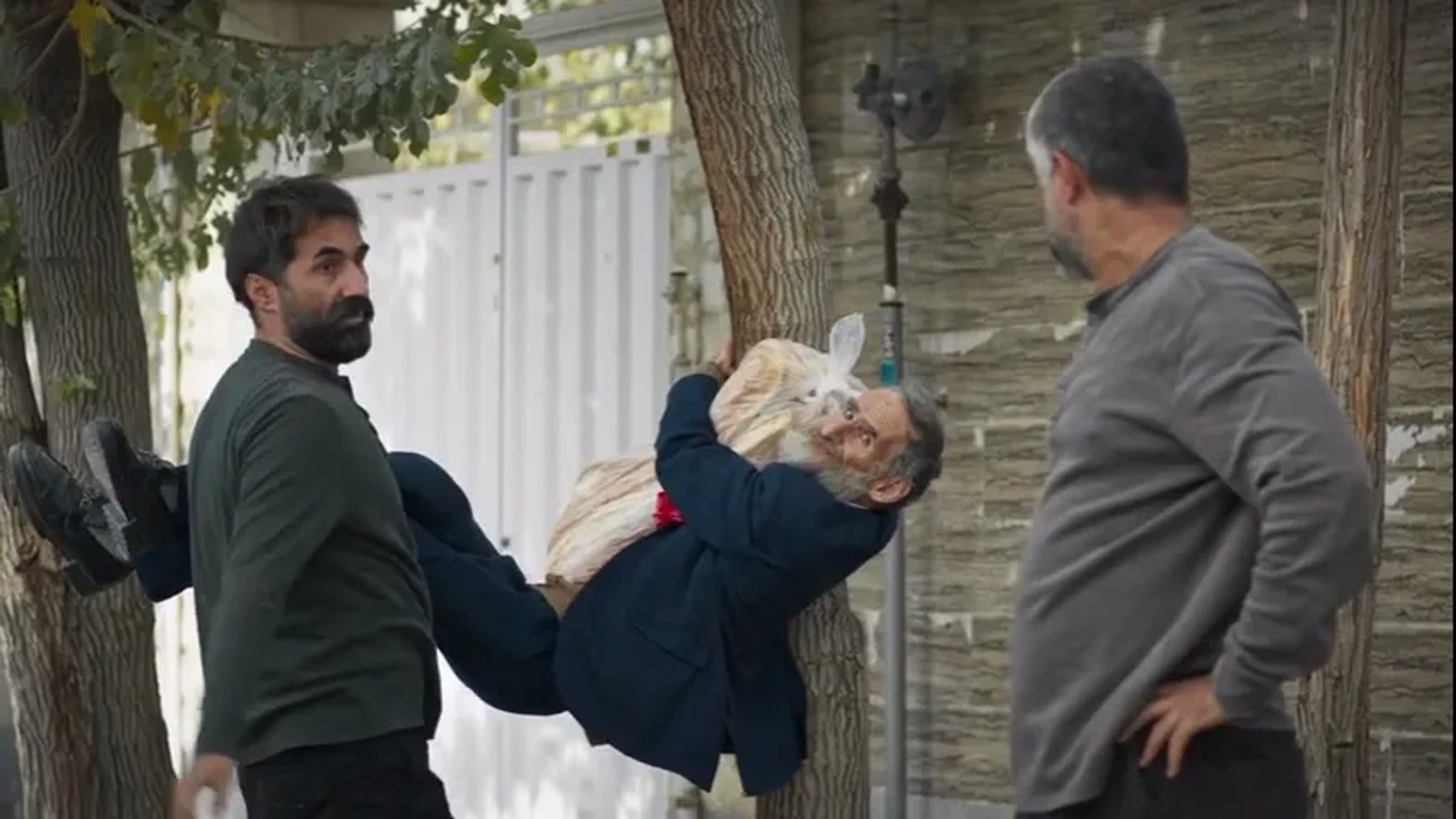 Hadi Kazemi and Pejman Jamshidi in Antenna (2022)