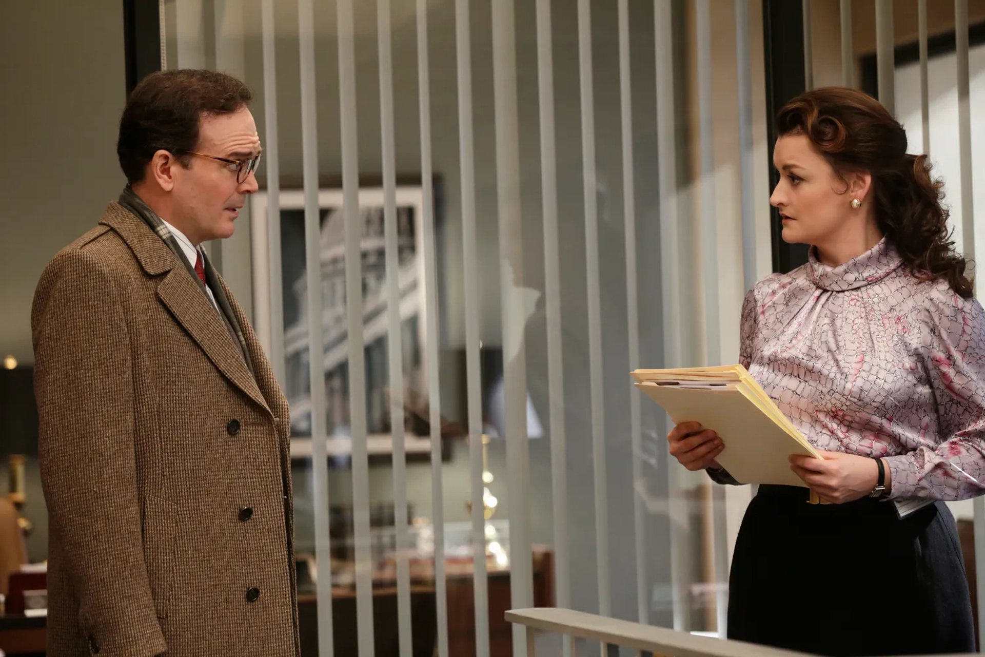 Jefferson Mays and Alison Wright in The Americans (2013)