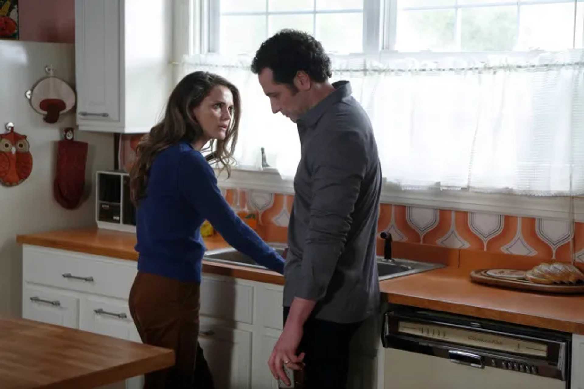 Keri Russell and Matthew Rhys in The Americans (2013)