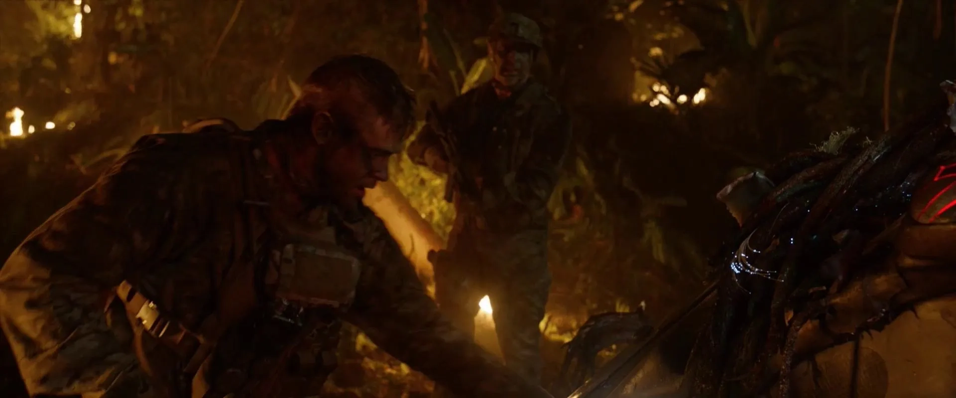 Mike Dopud and Boyd Holbrook in The Predator (2018)