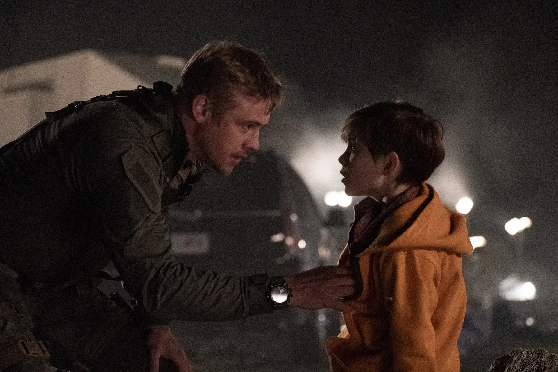 Boyd Holbrook and Jacob Tremblay in The Predator (2018)