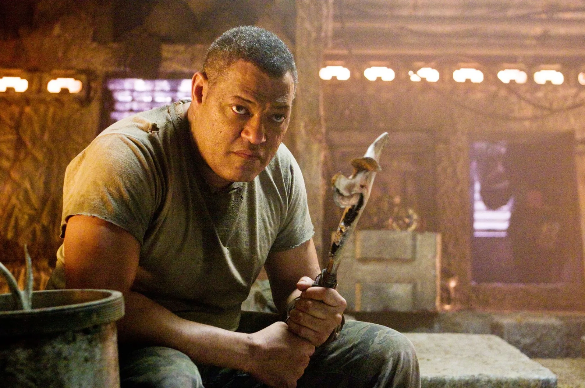 Laurence Fishburne in Predators (2010)