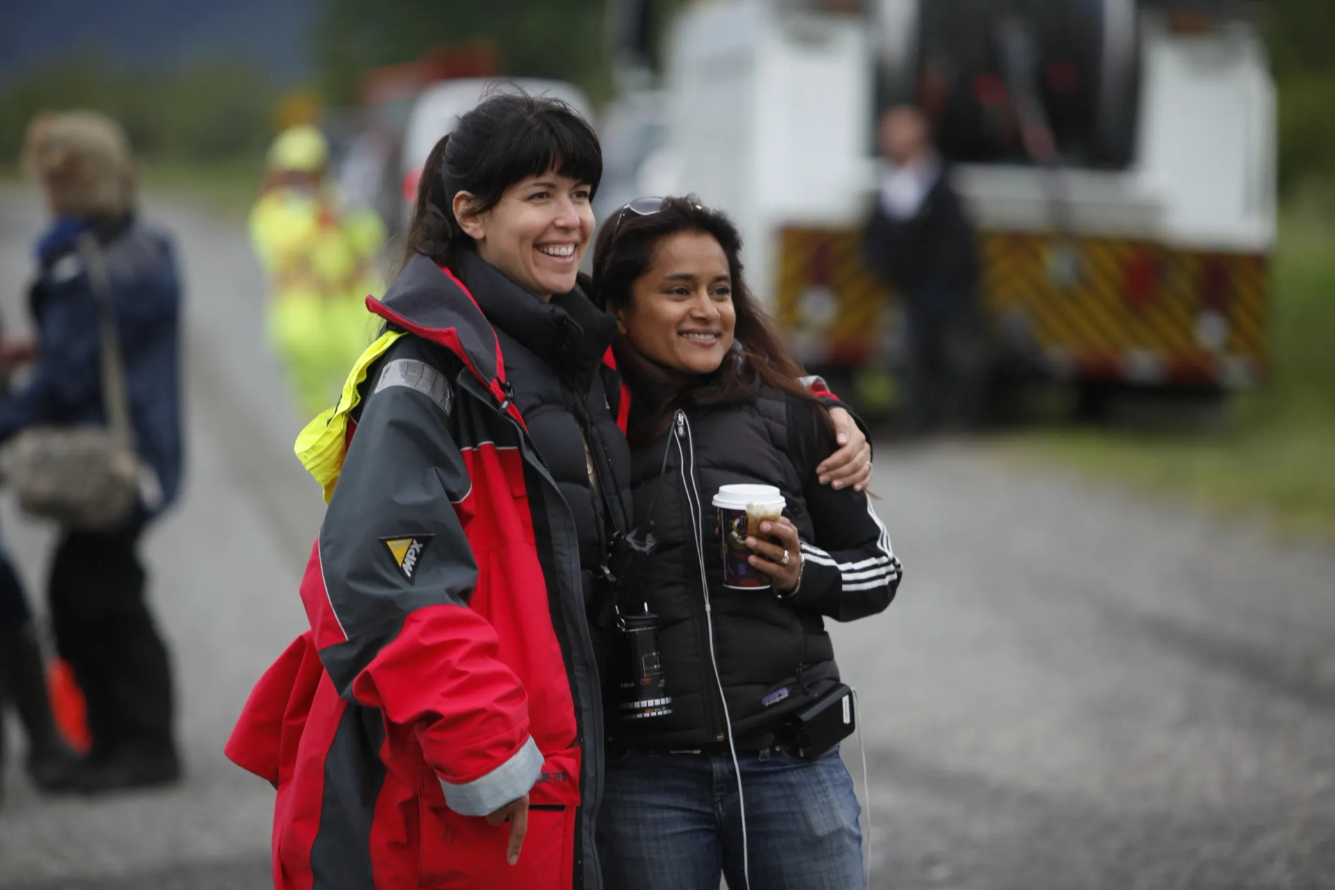 Veena Sud and Patty Jenkins in The Killing (2011)