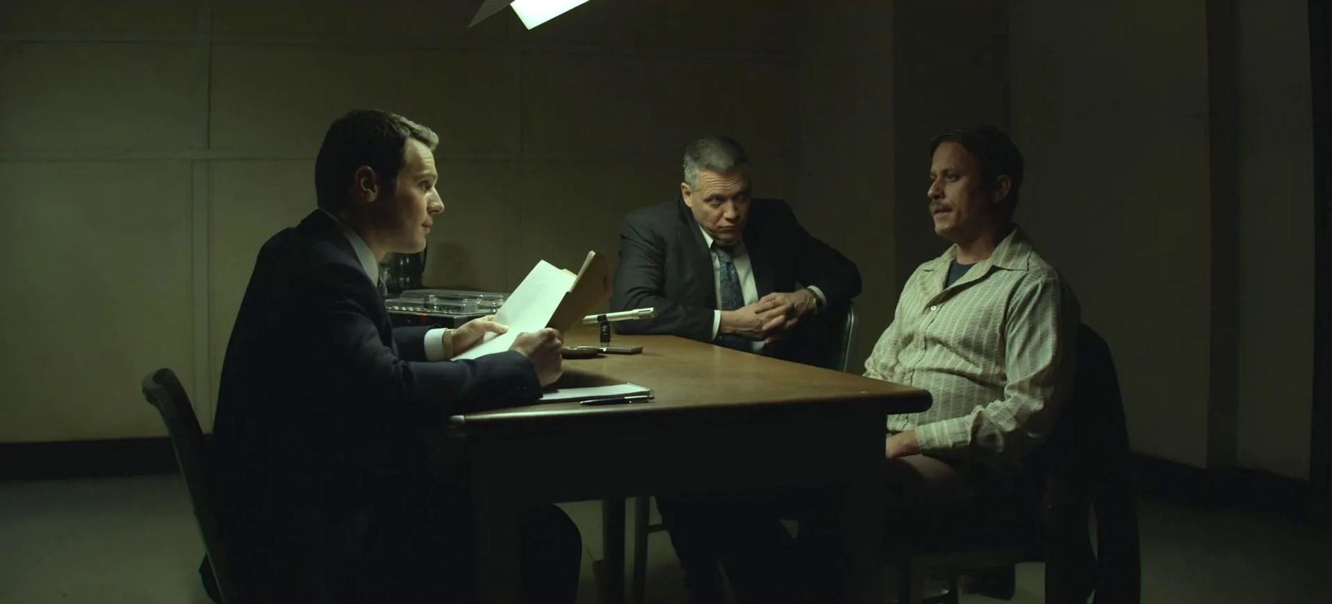 Holt McCallany, Jesse C. Boyd, and Jonathan Groff in Mindhunter (2017)