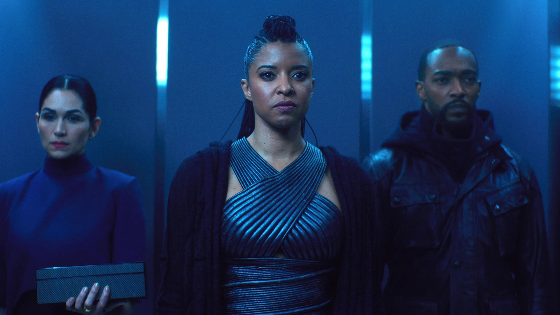 Renée Elise Goldsberry, Anthony Mackie, and Lela Loren in Altered Carbon (2018)