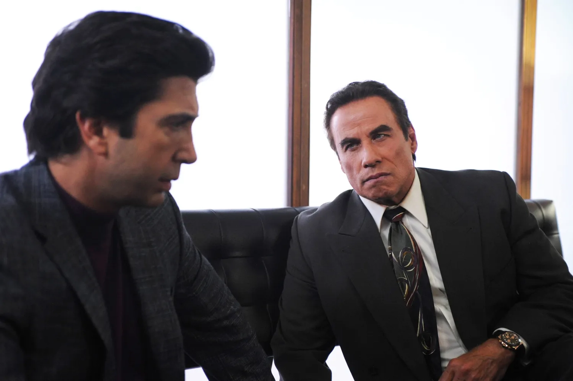 John Travolta and David Schwimmer in American Crime Story (2016)