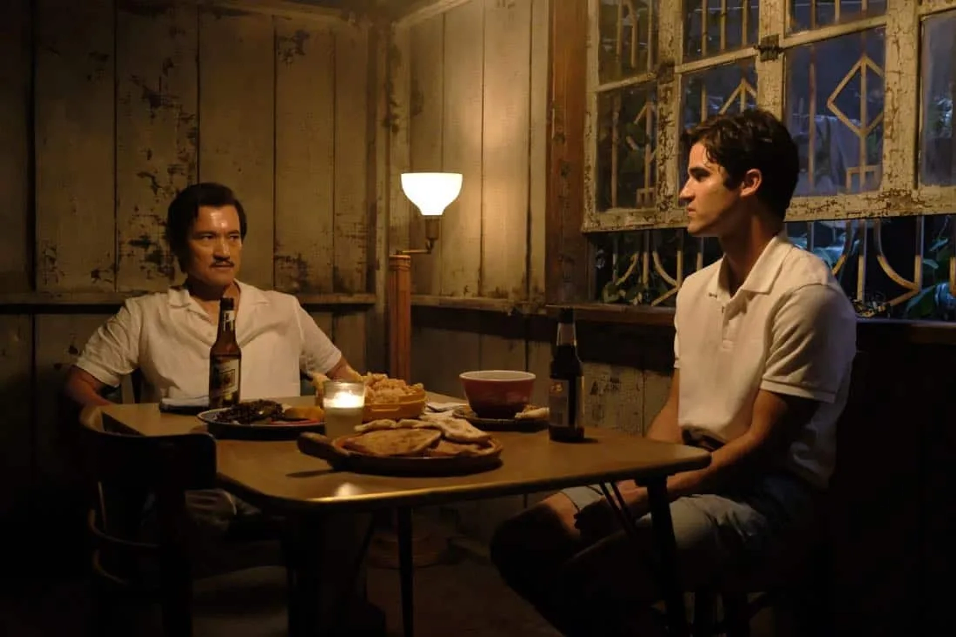 Jon Jon Briones and Darren Criss in American Crime Story (2016)