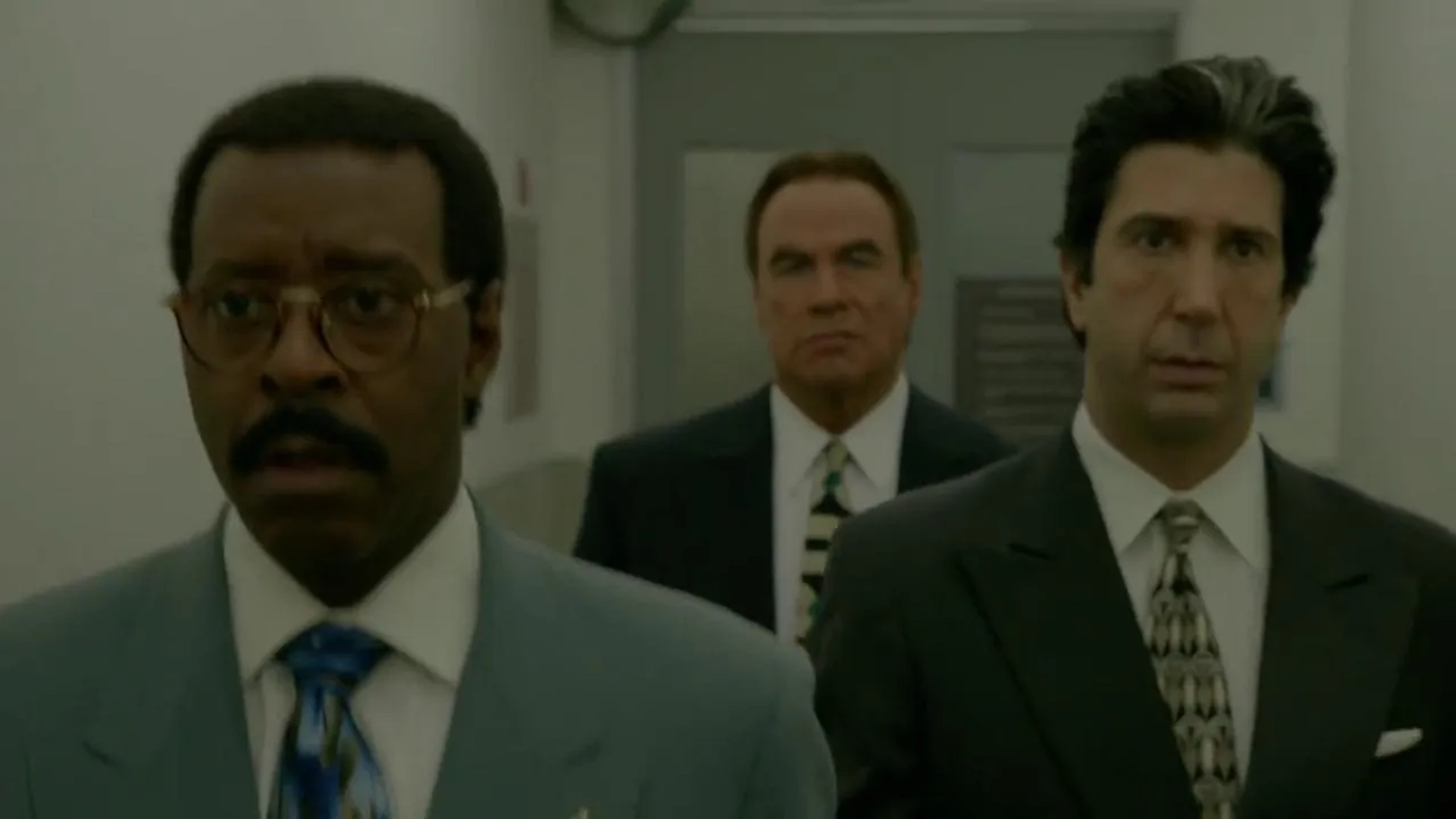 John Travolta, David Schwimmer, and Courtney B. Vance in American Crime Story (2016)