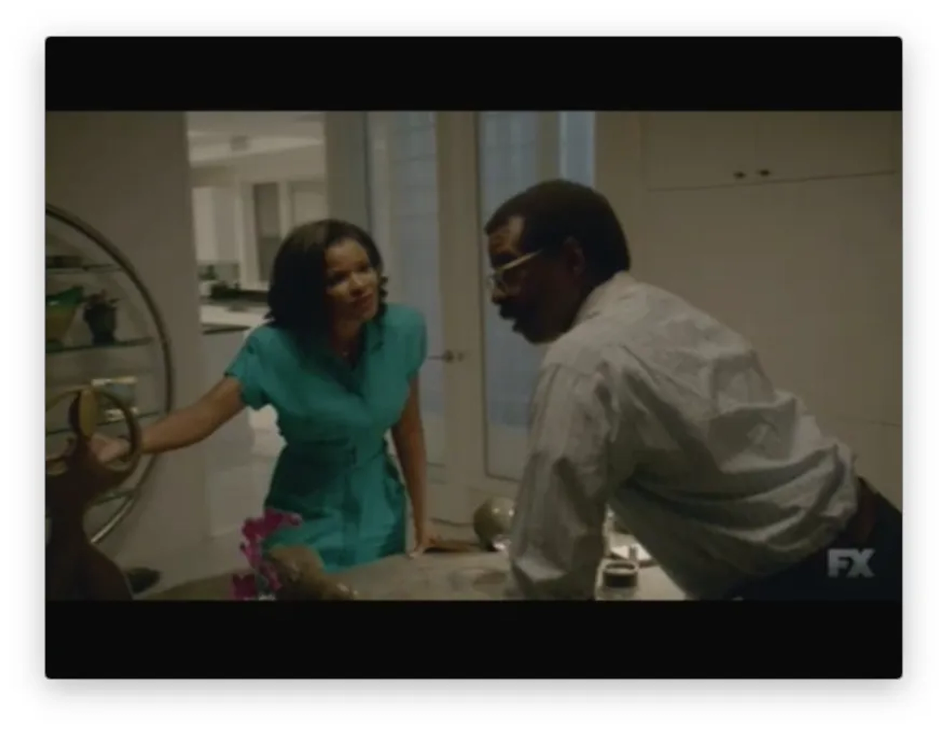 Keesha Sharp (Dale Cochran) and Courtney B. Vance (Johnnie Cochran) on American Crime Story: The People Vs OJ Simpson