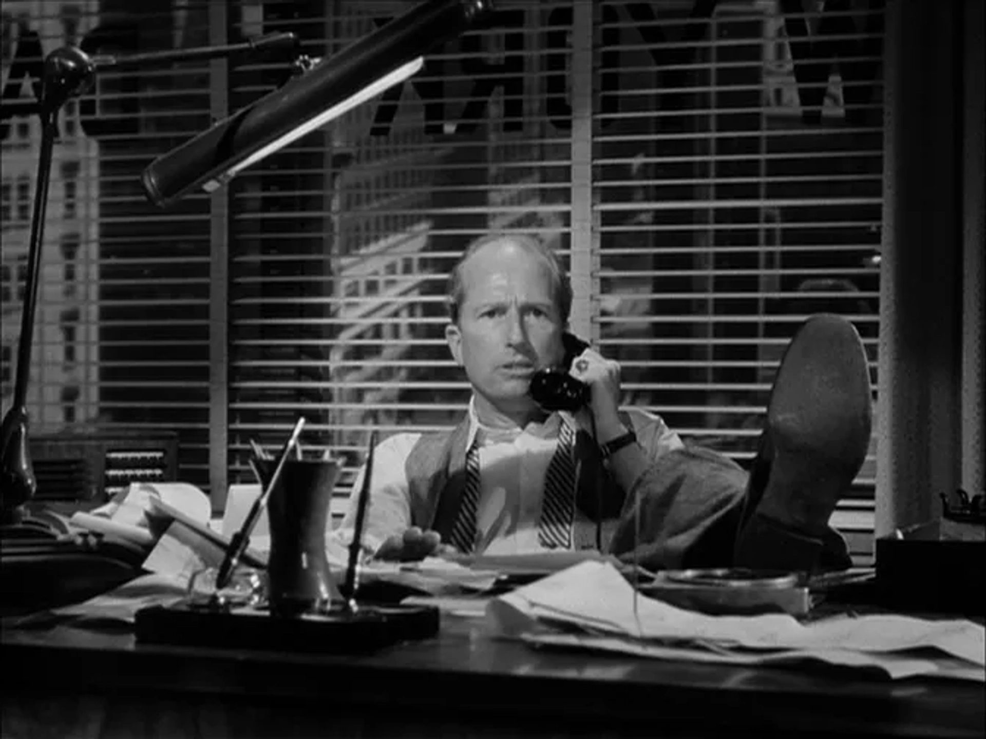 Richard Gaines in Ace in the Hole (1951)