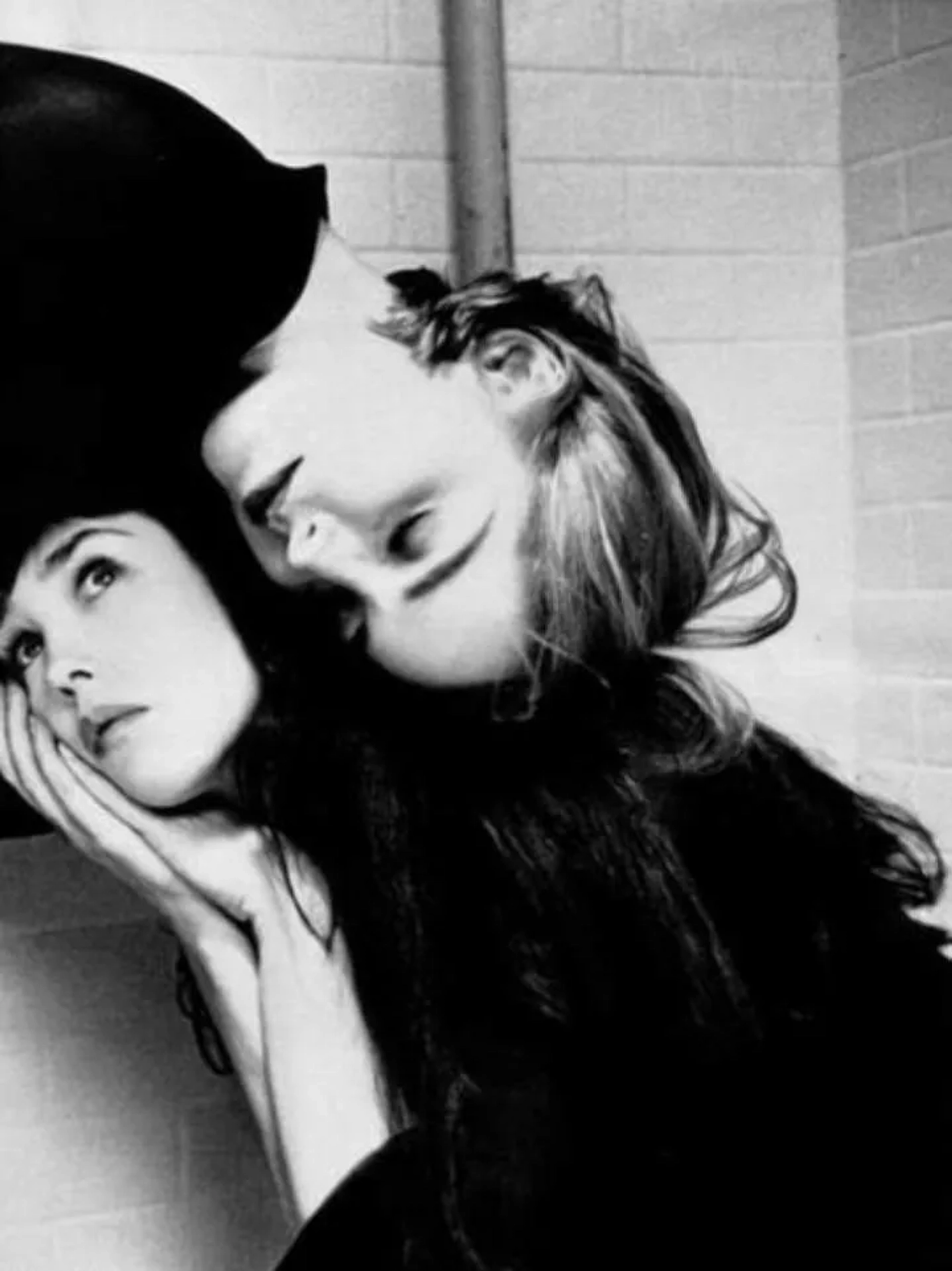 Sharon Stone and Isabelle Adjani in Diabolique (1996)