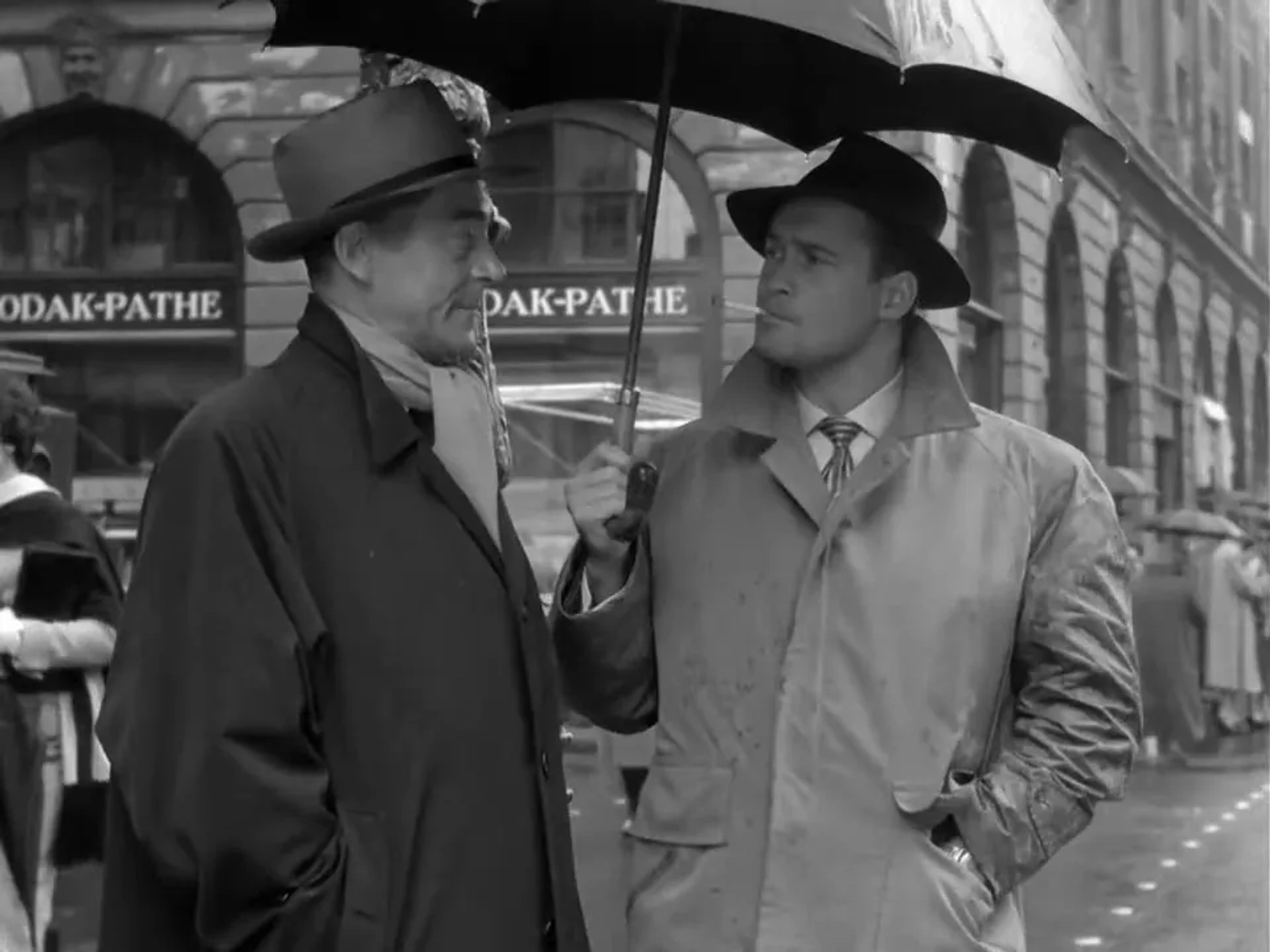 Carl Möhner and Jean Servais in Rififi (1955)