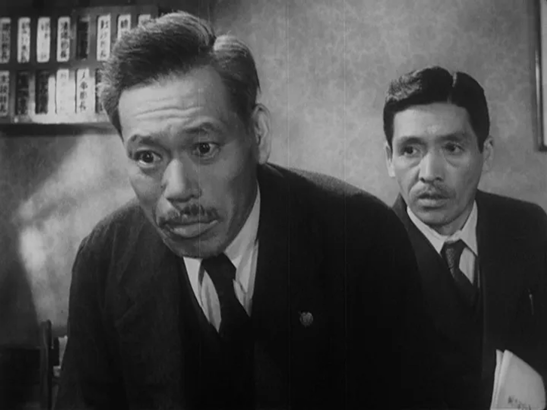 Kamatari Fujiwara and Takashi Shimura in Ikiru (1952)