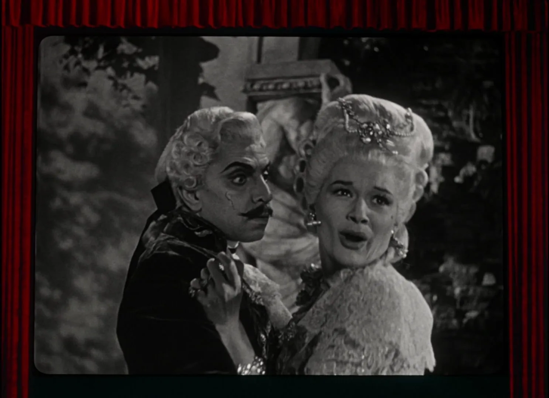Jean Hagen in Singin' in the Rain (1952)