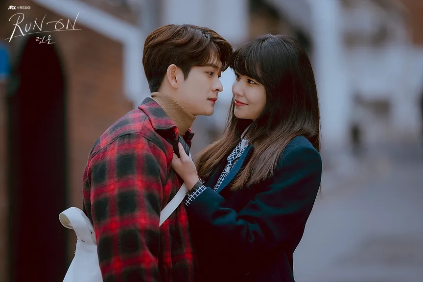 Sooyoung Choi and Kang Tae-oh in Run On (2020)