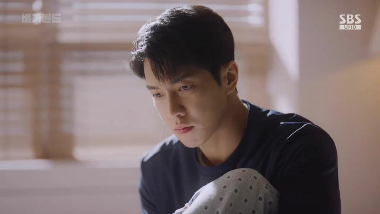 Lee Seung-gi in Vagabond: Episode #1.13 (2019)