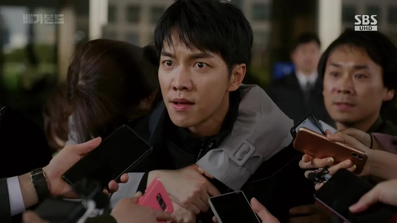 Lee Seung-gi in Vagabond: Episode #1.13 (2019)