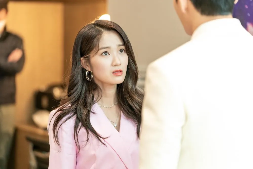 Kim Hye-yoon in Record of Youth (2020)