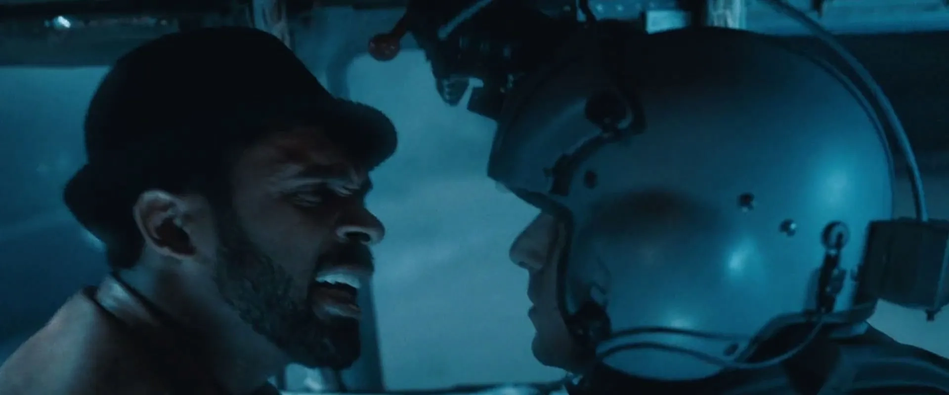 Mike Epps in Resident Evil: Apocalypse (2004)