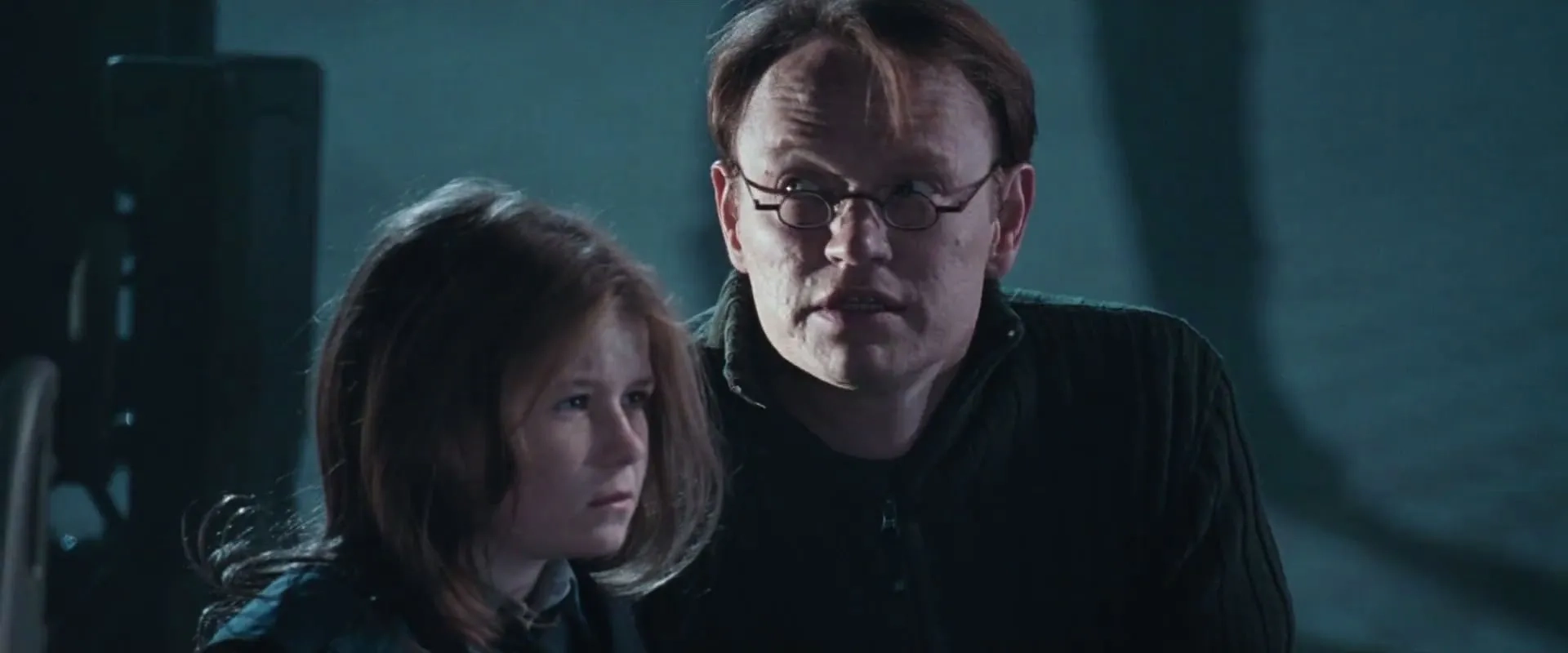 Jared Harris in Resident Evil: Apocalypse (2004)