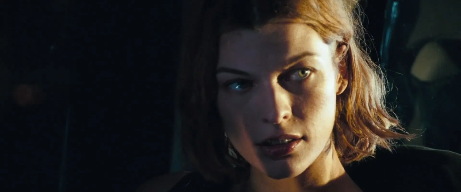 Milla Jovovich in Resident Evil: Apocalypse (2004)