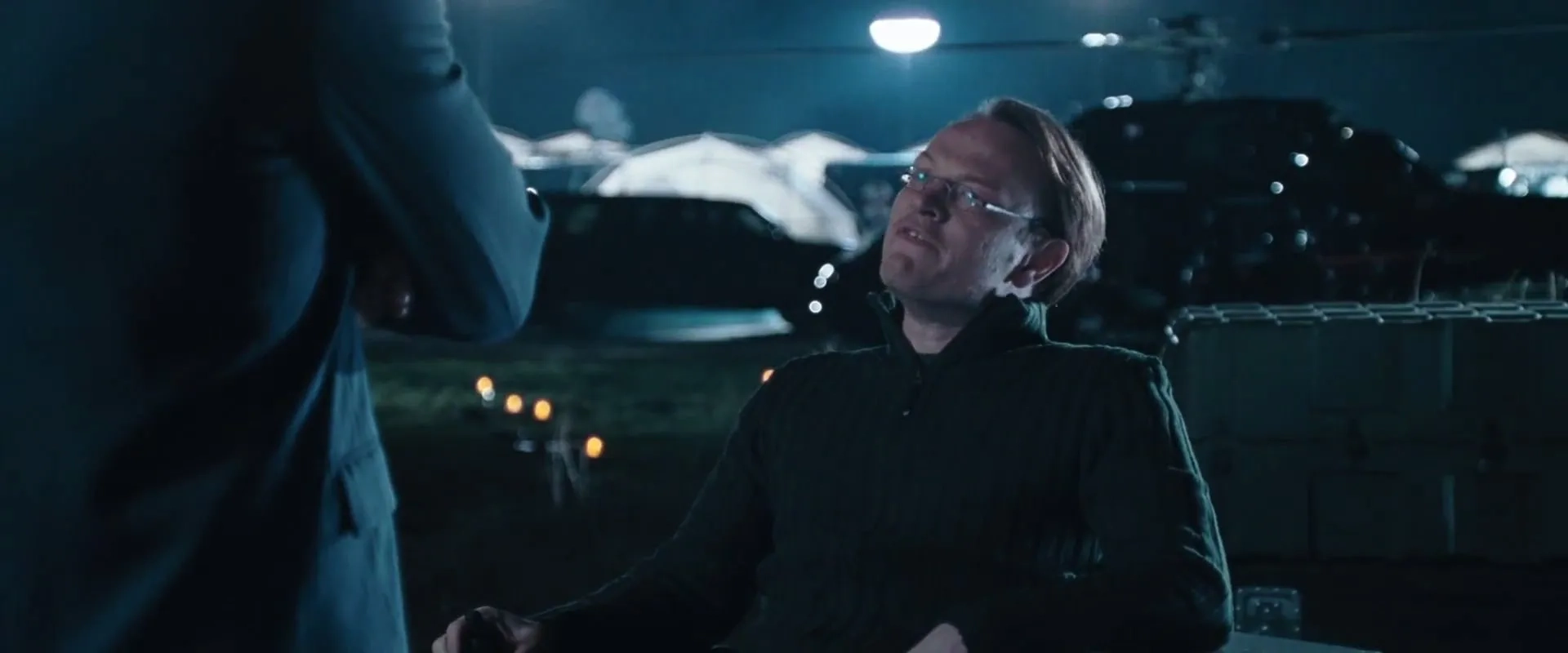 Jared Harris in Resident Evil: Apocalypse (2004)