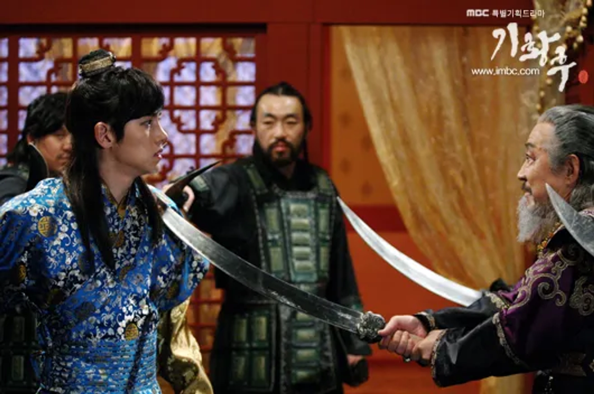 Jeon Gook-hwan and Ji Chang-wook in The Empress Ki (2013)