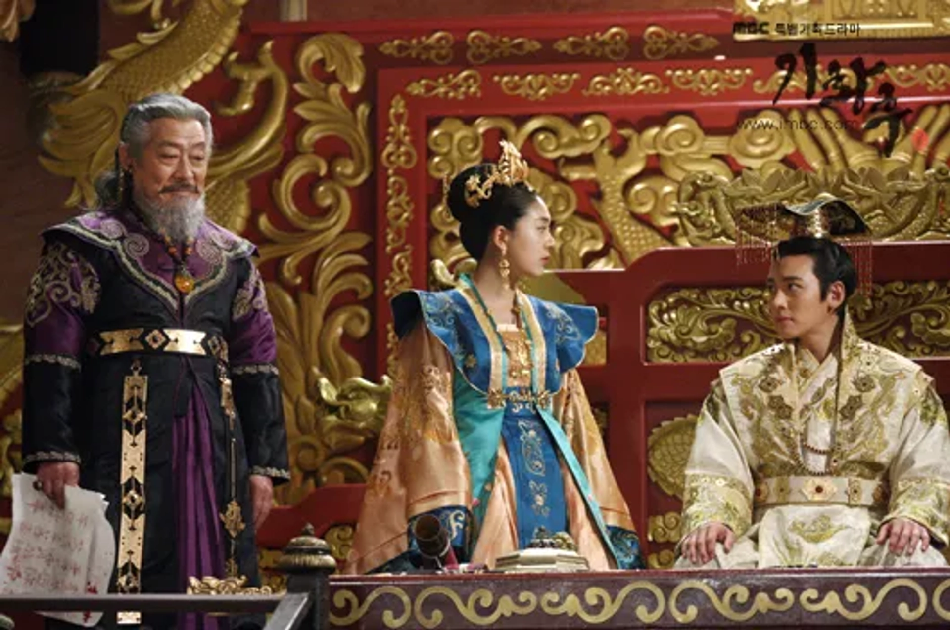 Jeon Gook-hwan, Jin-hee Baek, and Ji Chang-wook in The Empress Ki (2013)