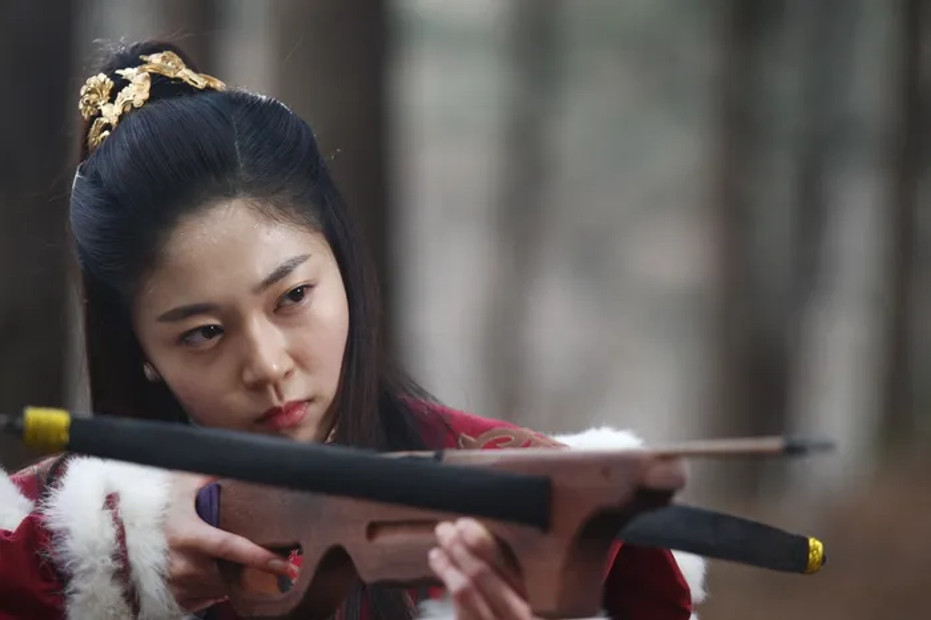 Jin-hee Baek in The Empress Ki (2013)