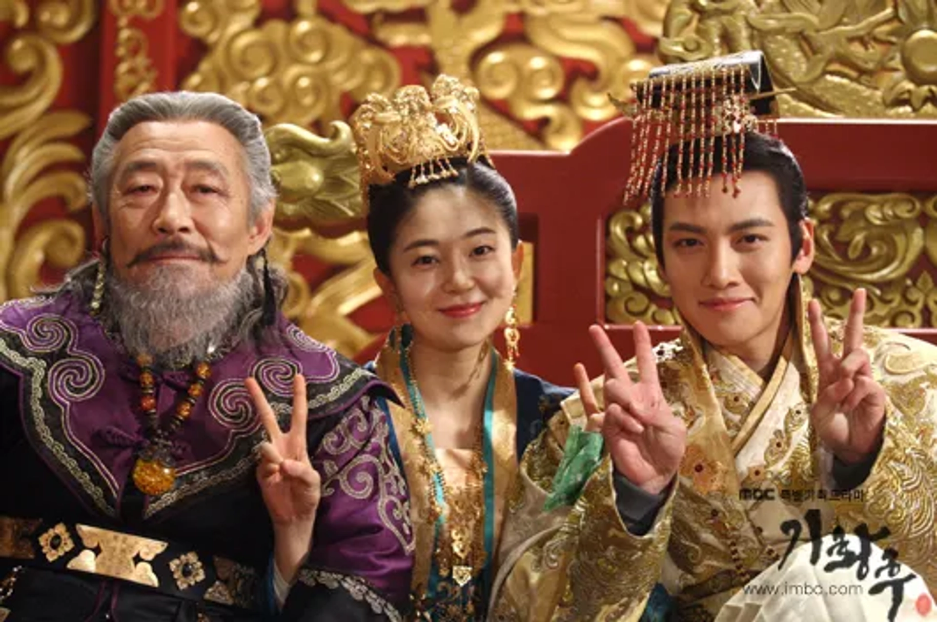 Jeon Gook-hwan, Jin-hee Baek, and Ji Chang-wook in The Empress Ki (2013)