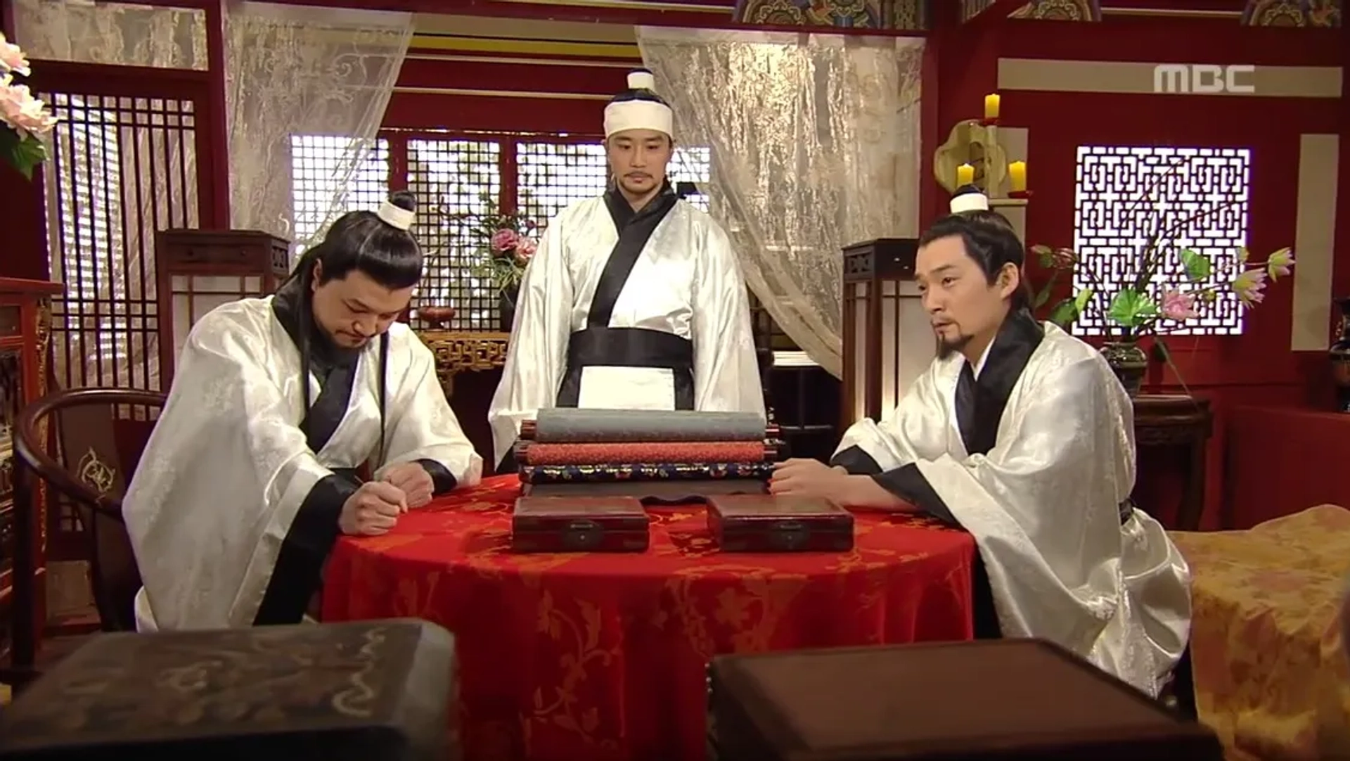 Kim Jung-hyun, Jeong Woong-in, and Do-bin Baek in The Great Queen Seondeok (2009)