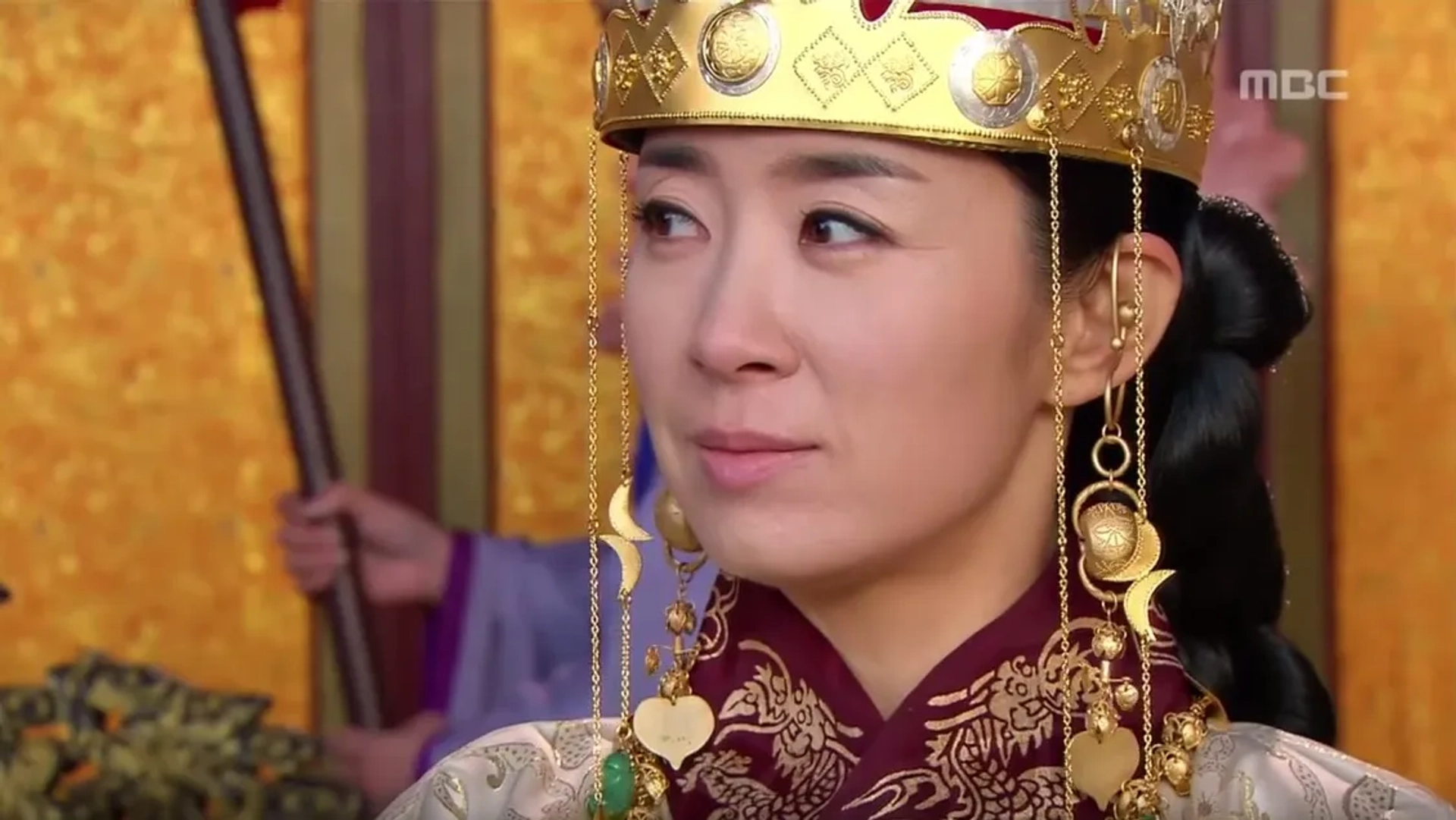 Yoon Yoo-sun in The Great Queen Seondeok (2009)