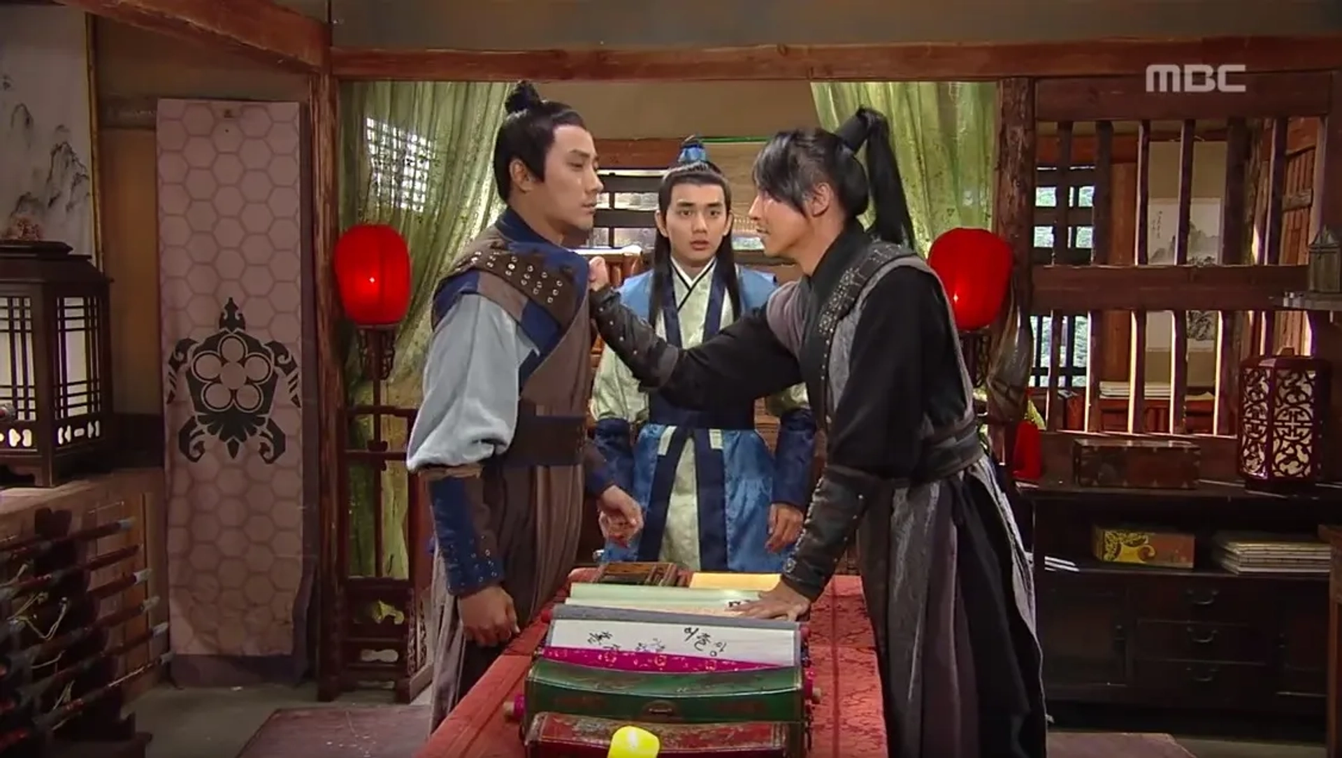 Yoo Seung-ho, Tae-woong Eom, and Kim Nam-gil in The Great Queen Seondeok (2009)