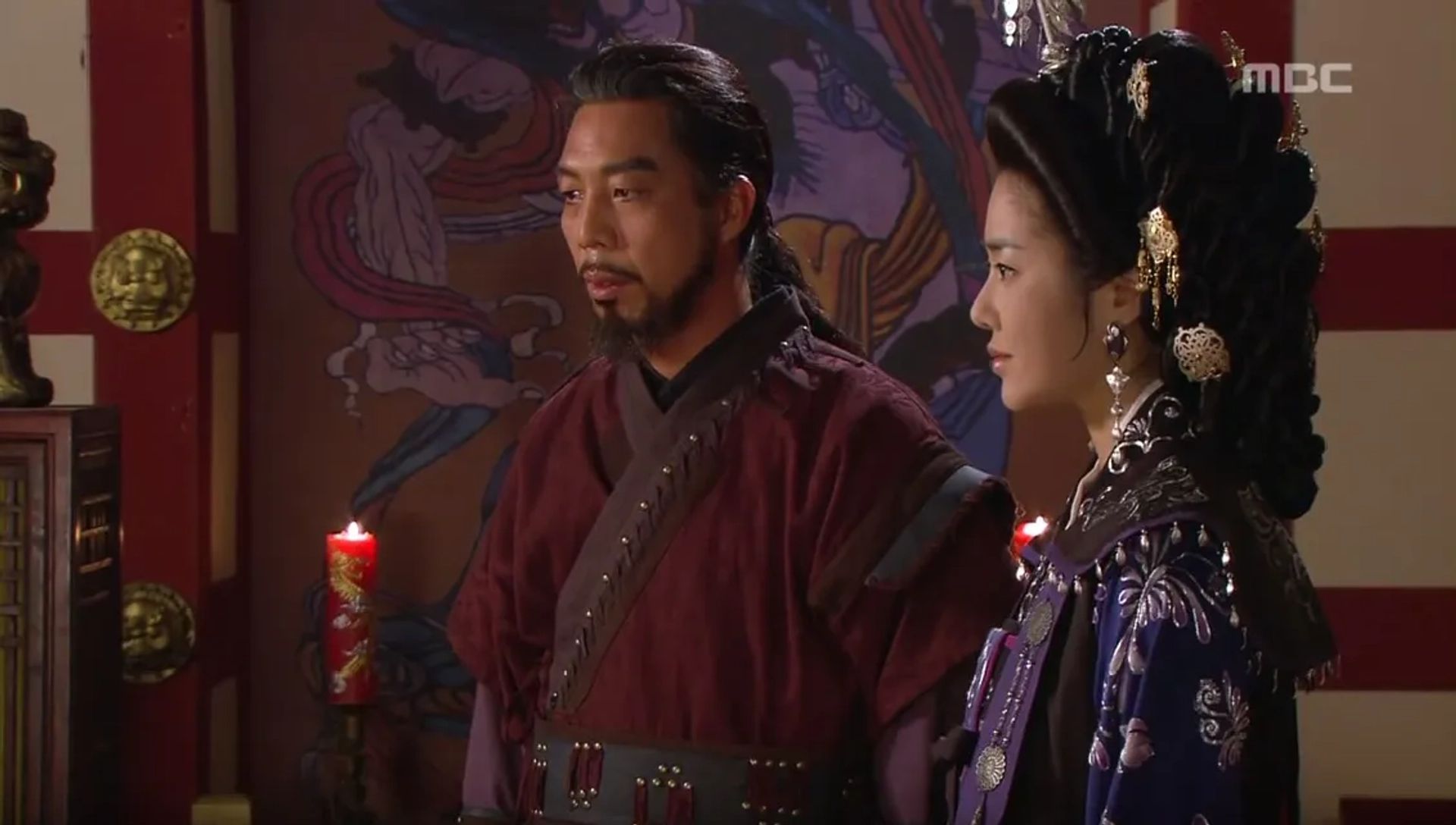 Ahn Kil-kang and Hyun-Jung Go in The Great Queen Seondeok (2009)