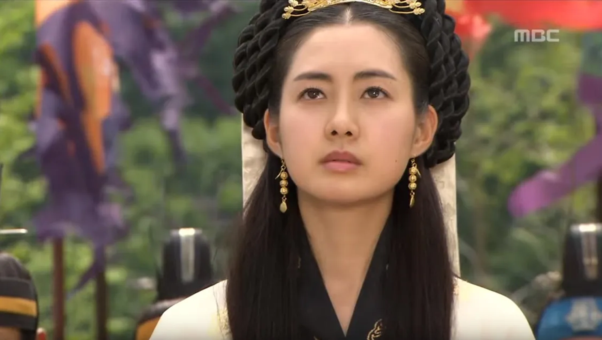 Yo-won Lee in The Great Queen Seondeok (2009)