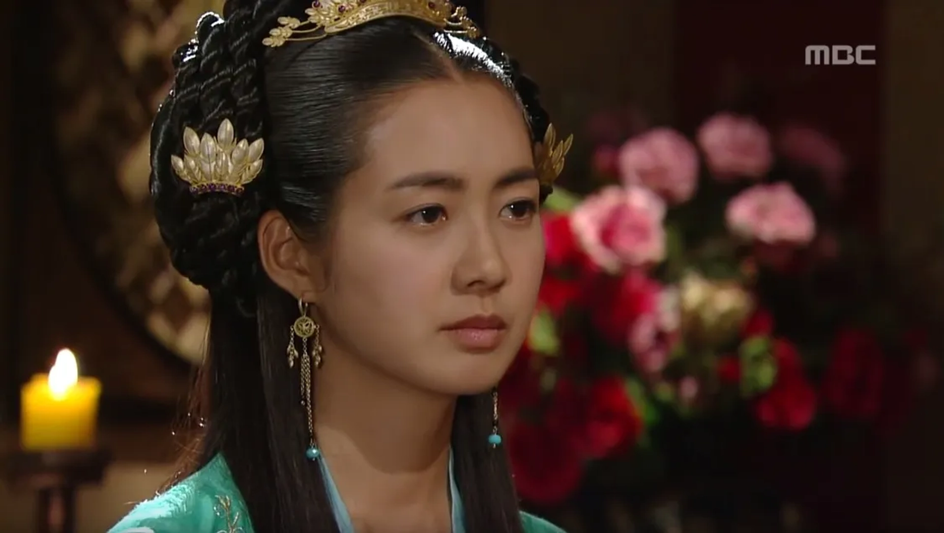 Yo-won Lee in The Great Queen Seondeok (2009)