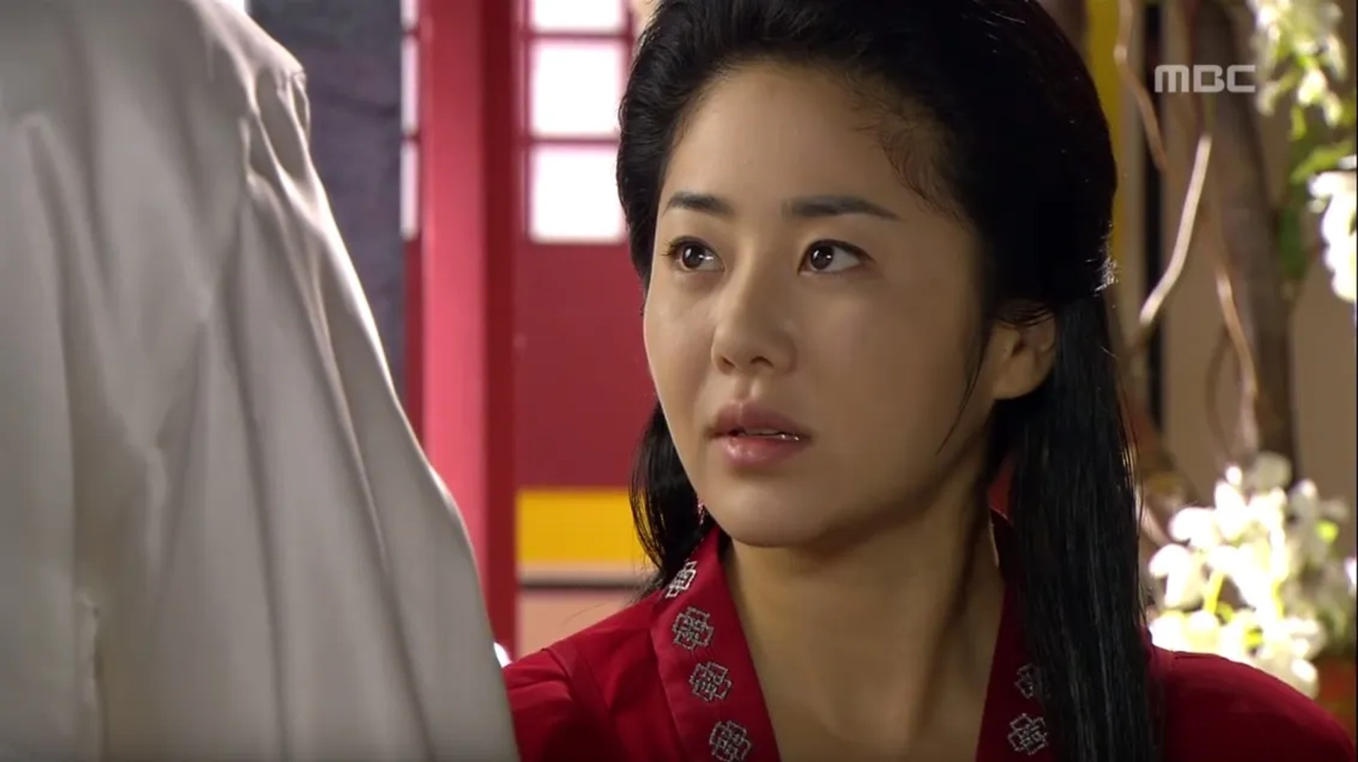 Hyun-Jung Go in The Great Queen Seondeok (2009)