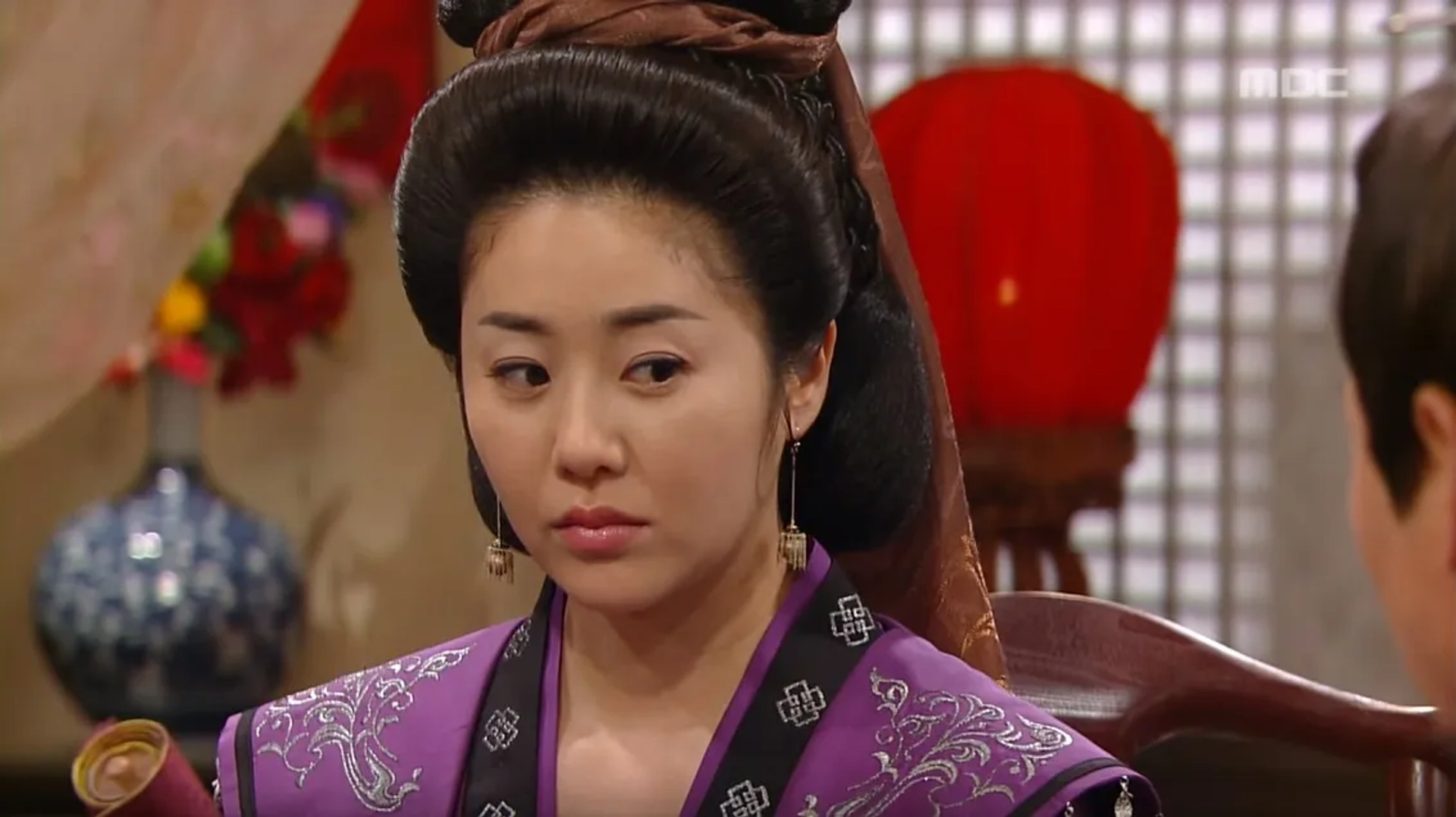 Hyun-Jung Go in The Great Queen Seondeok (2009)